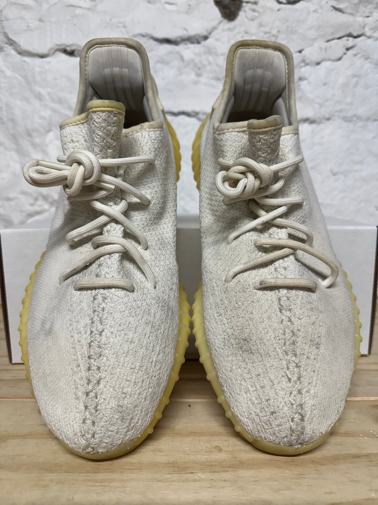 Yeezy 350 V2 Cream Sz 10