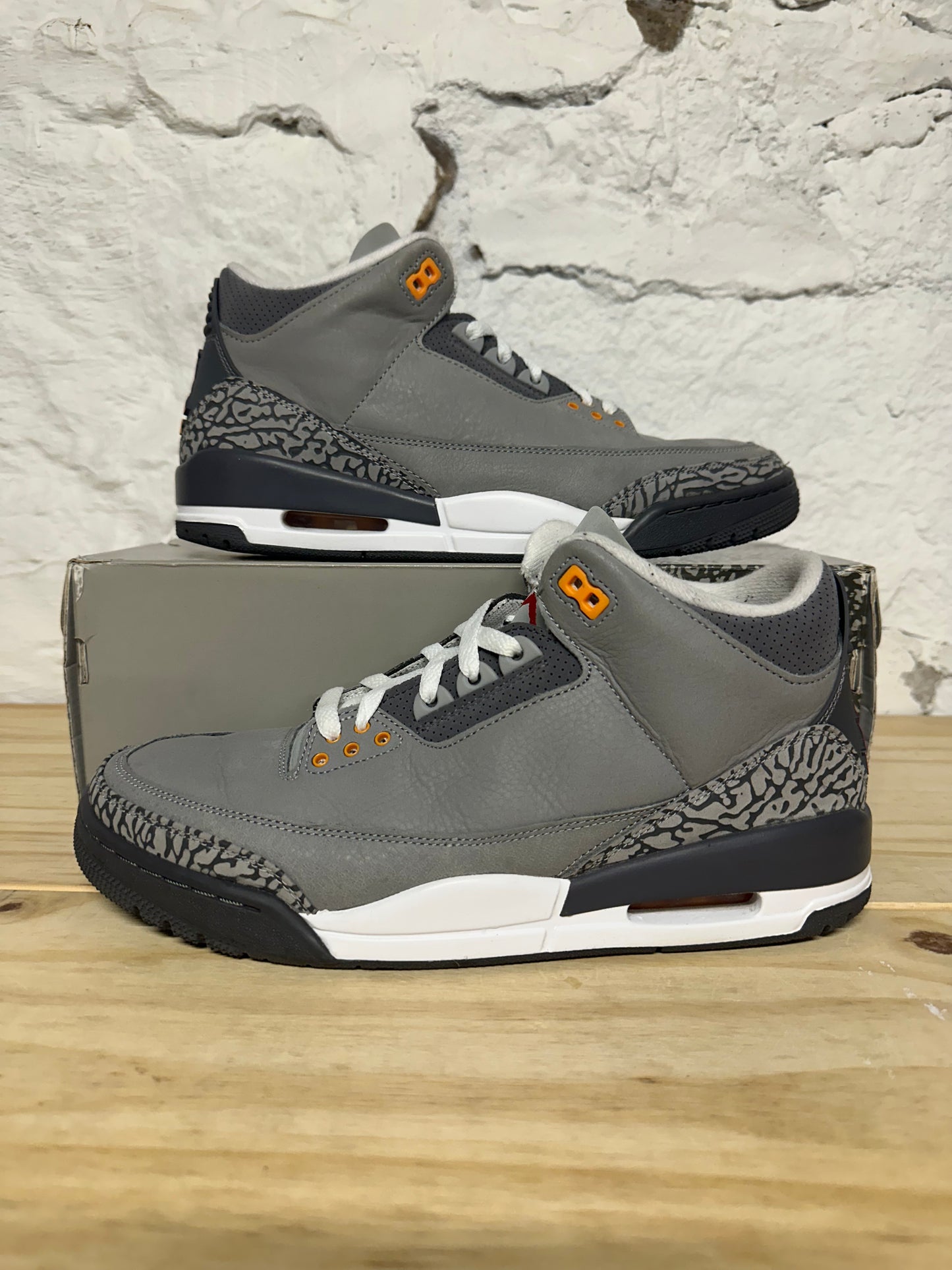 Air Jordan 3 Cool Grey Sz 10