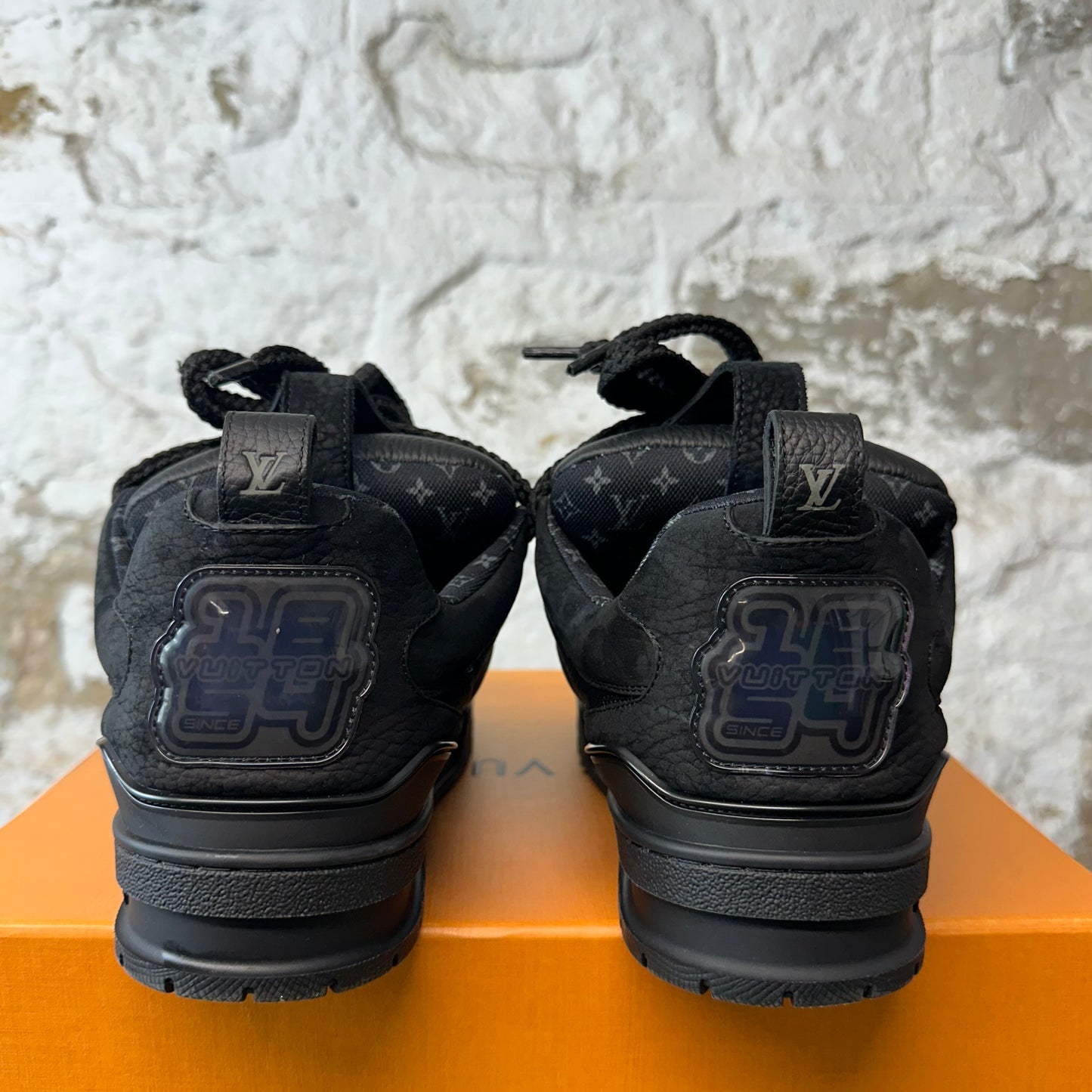 Louis Vuitton Triple Black Skate Sneaker Sz 8.5 (7LV)