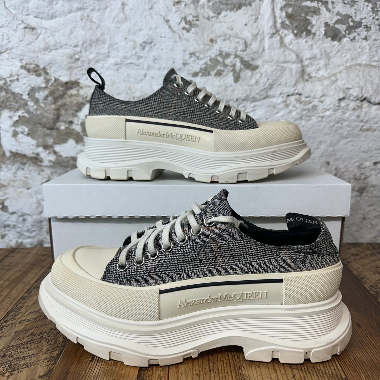 Alexander Mcqueen Multicolor Canvas Tread Low White Sz 7 (40) No Box