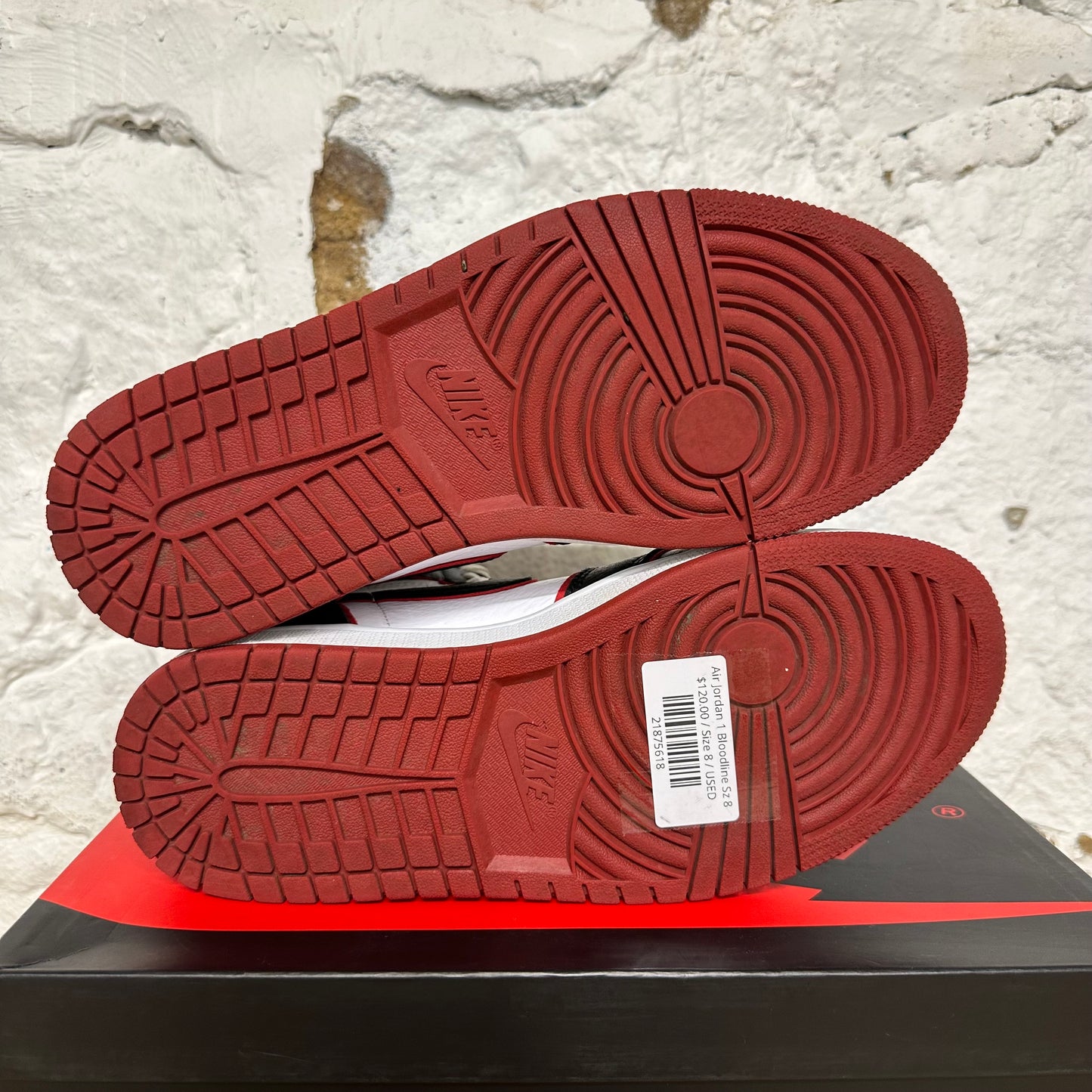 Air Jordan 1 High Bloodline Sz 8