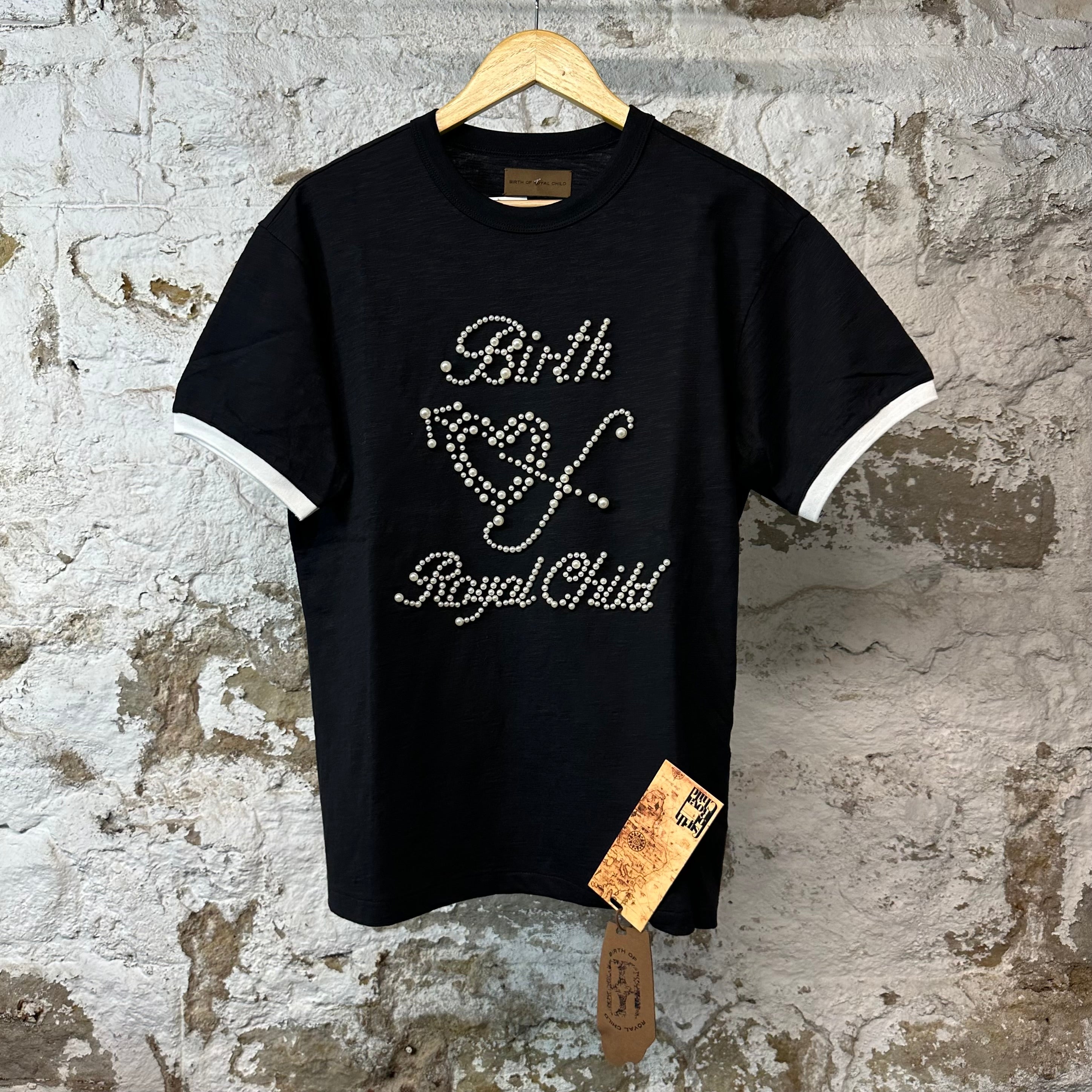 Birth Of Royal Child Pearl Black T-shirt