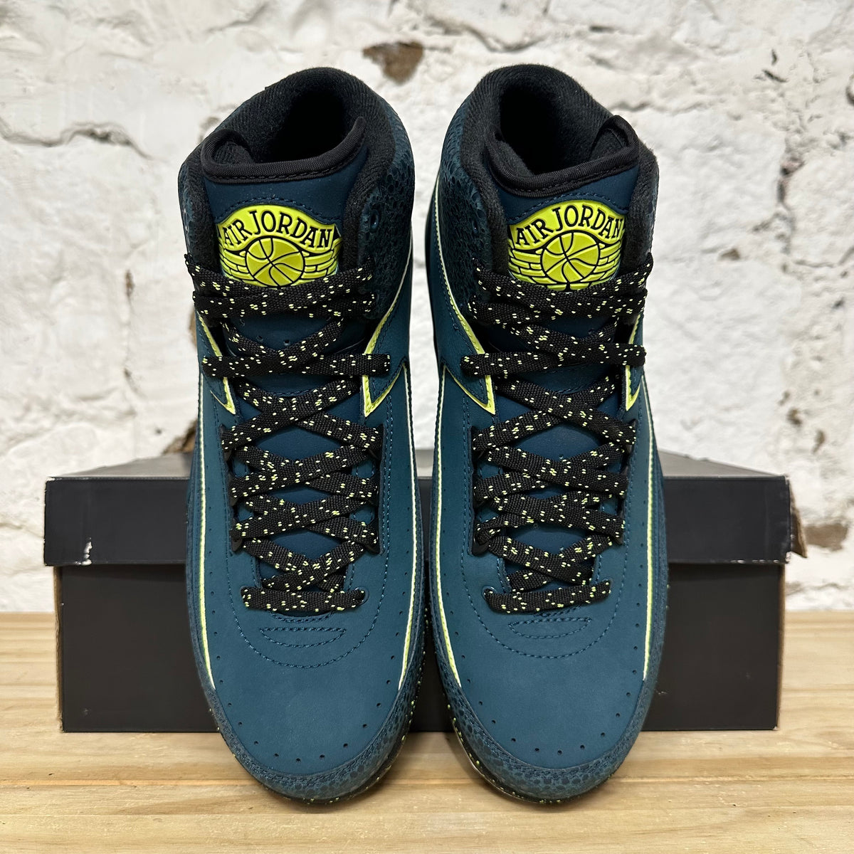 Air Jordan 2 Nightshade Sz 9.5 DS