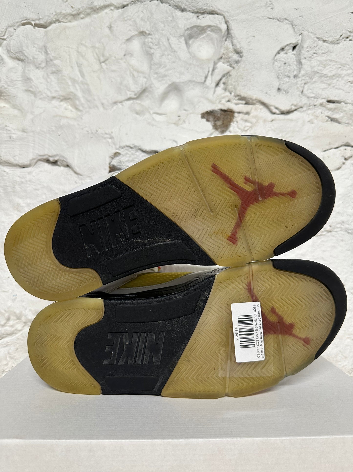 Air Jordan 5 Fire Red Silver Tongue Sz 9.5