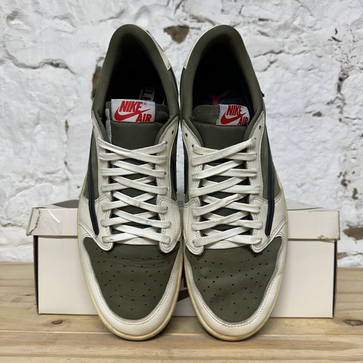 Air Jordan 1 Low Travis Scott Medium Olive Sz 13