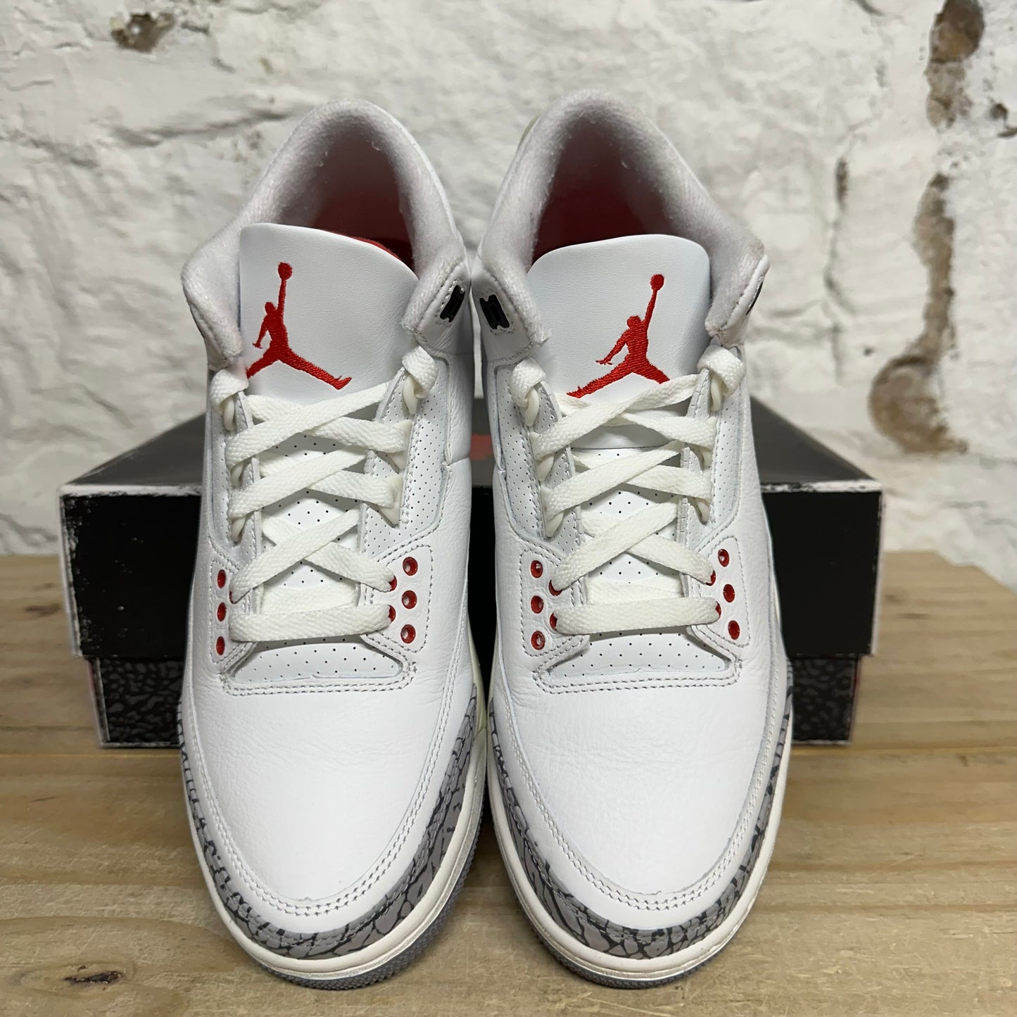 Air Jordan 3 White Cement Reimagined Sz 9