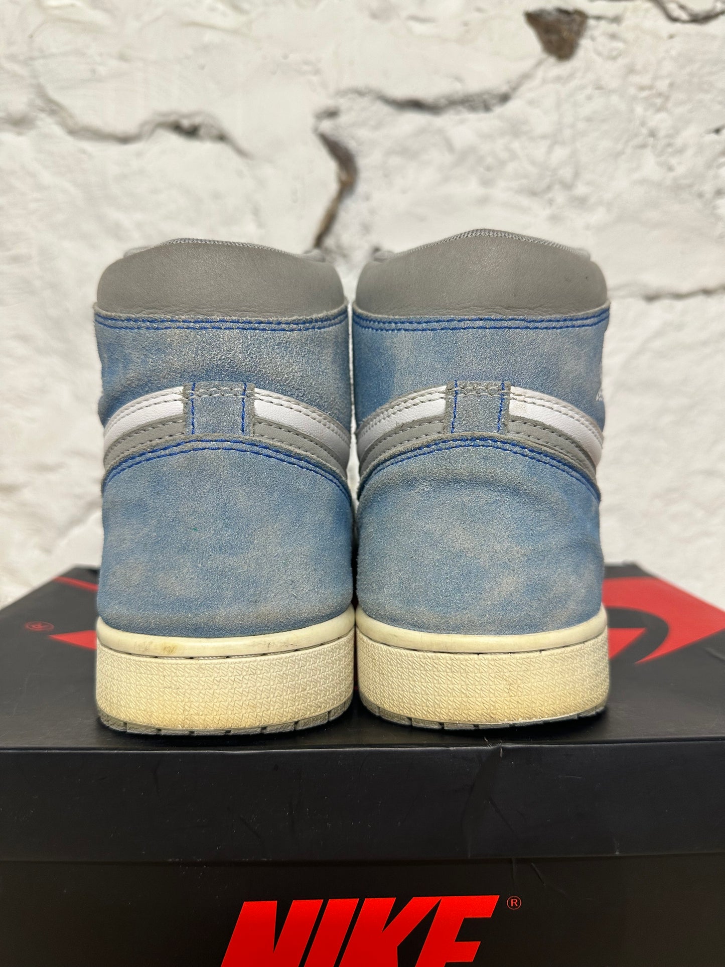 Air Jordan 1 High Hyper Royal Smoke GreySz 9.5