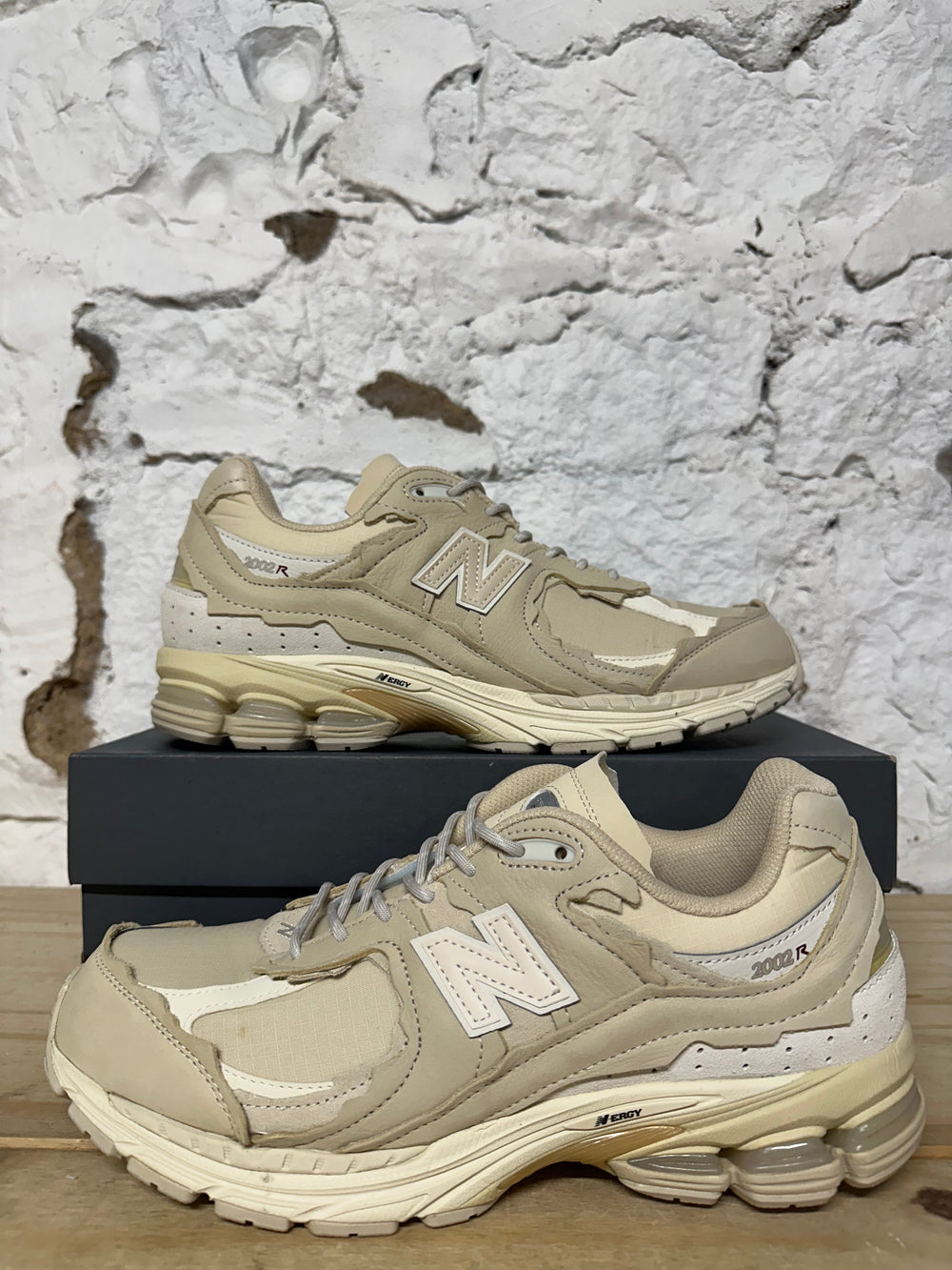 New Balance 2002R Protection Pack Sandstone Sz 11.5