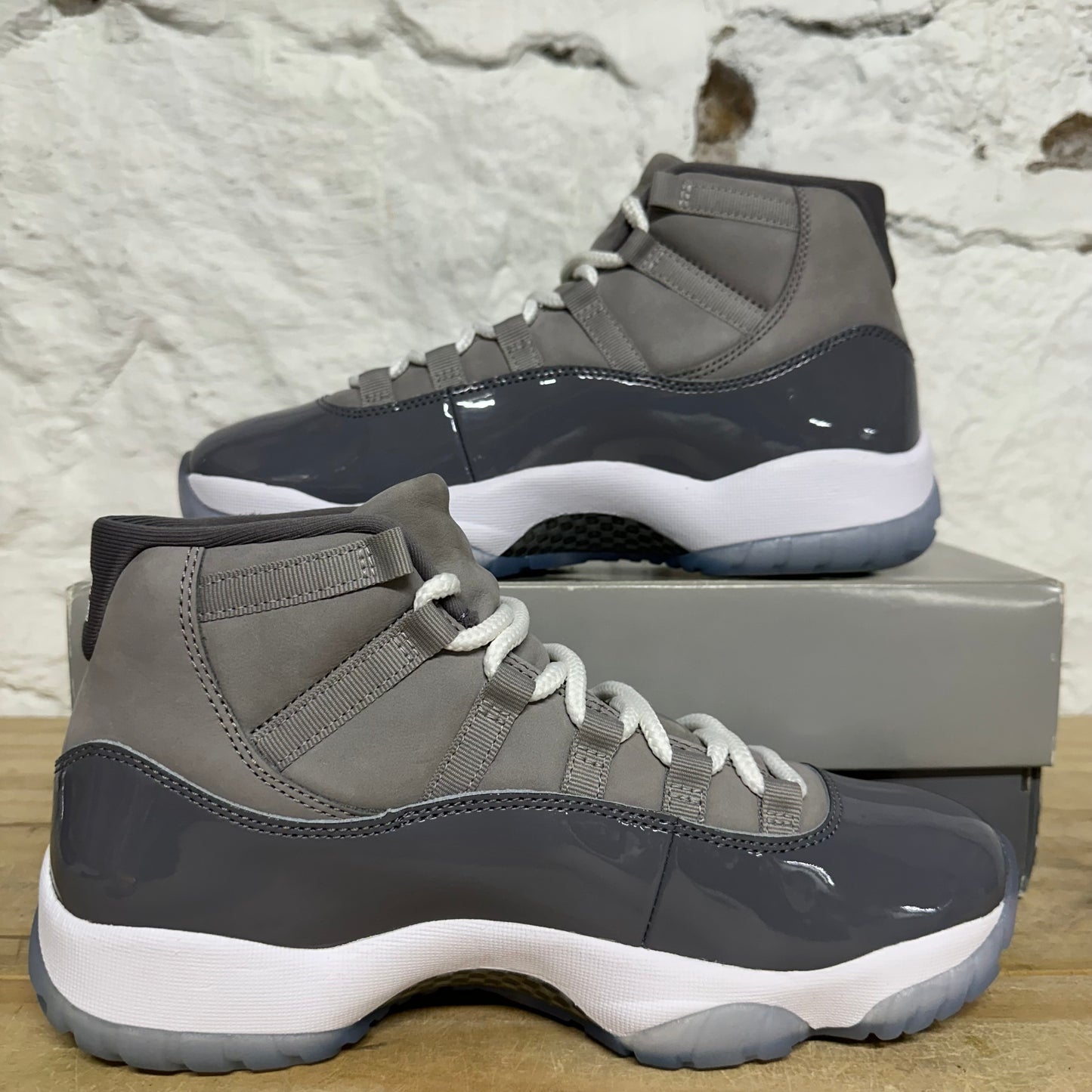 Air Jordan 11 High Cool Grey Sz 8.5 DS