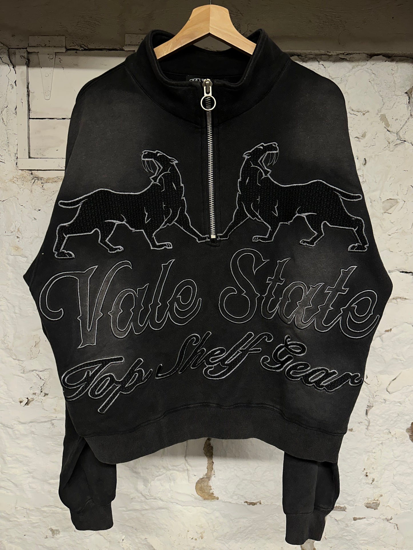 Vale State Black Quarter Zip Sweatshirt Sz S DS