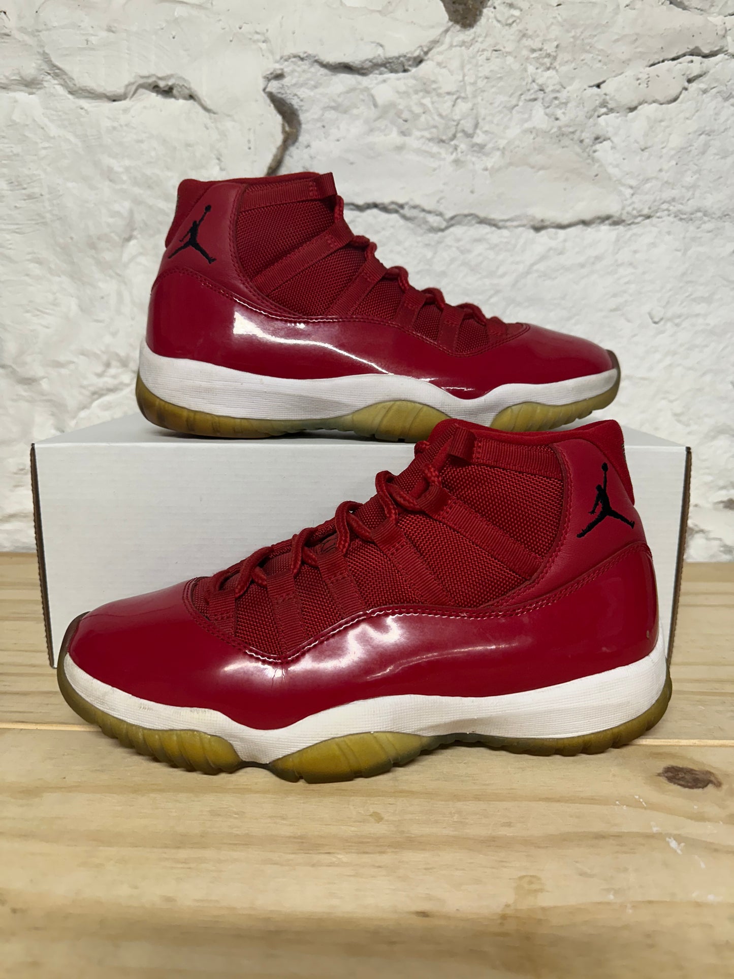 Air Jordan 11 High Win Like 96 Sz 8.5