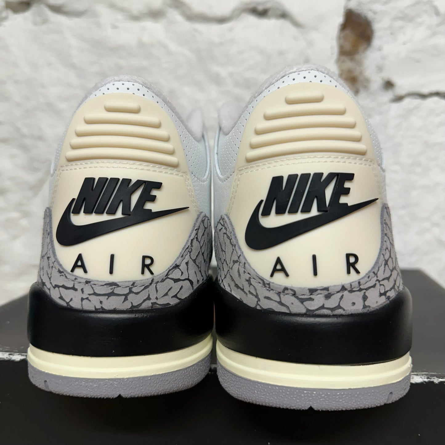 Air Jordan 3 White Cement Reimagined Sz 10 DS