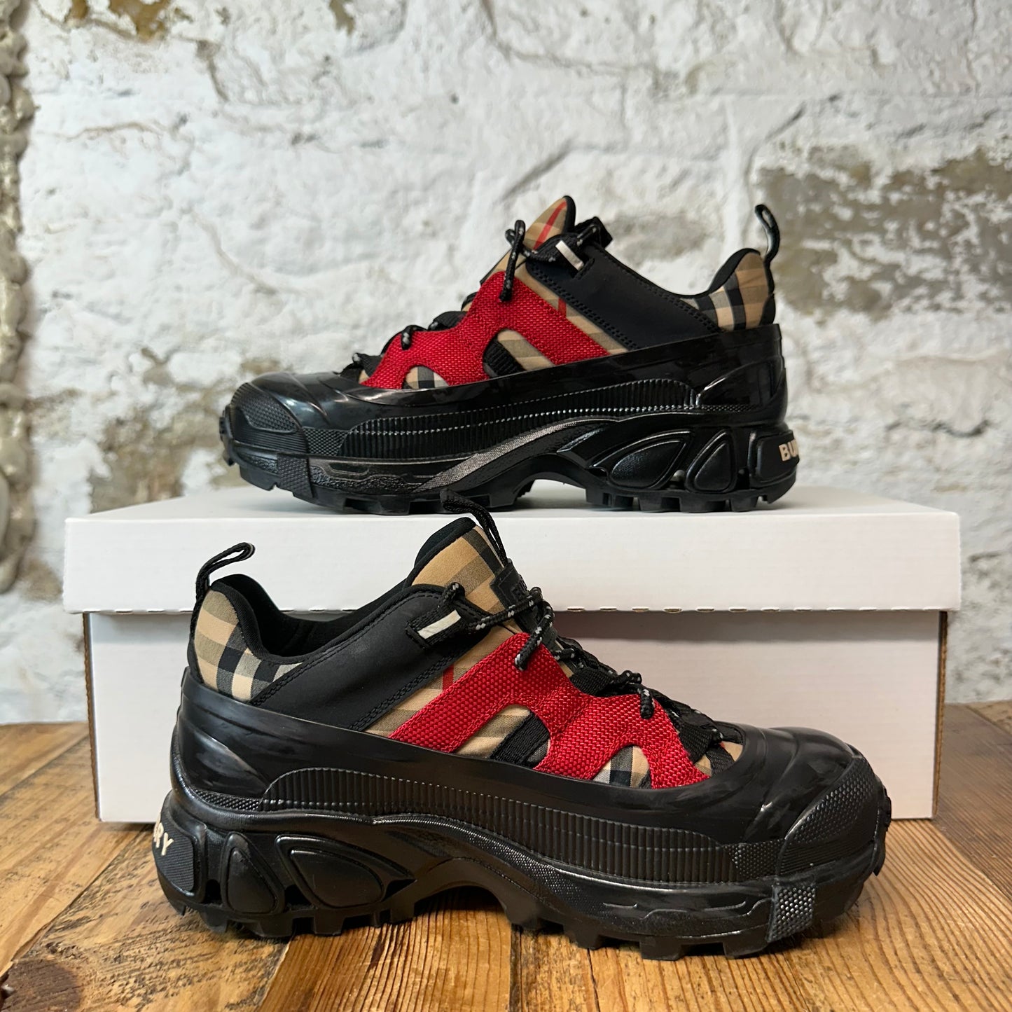 Burberry Arthur Plaid Red Black Sneaker Sz 4.5 (36)