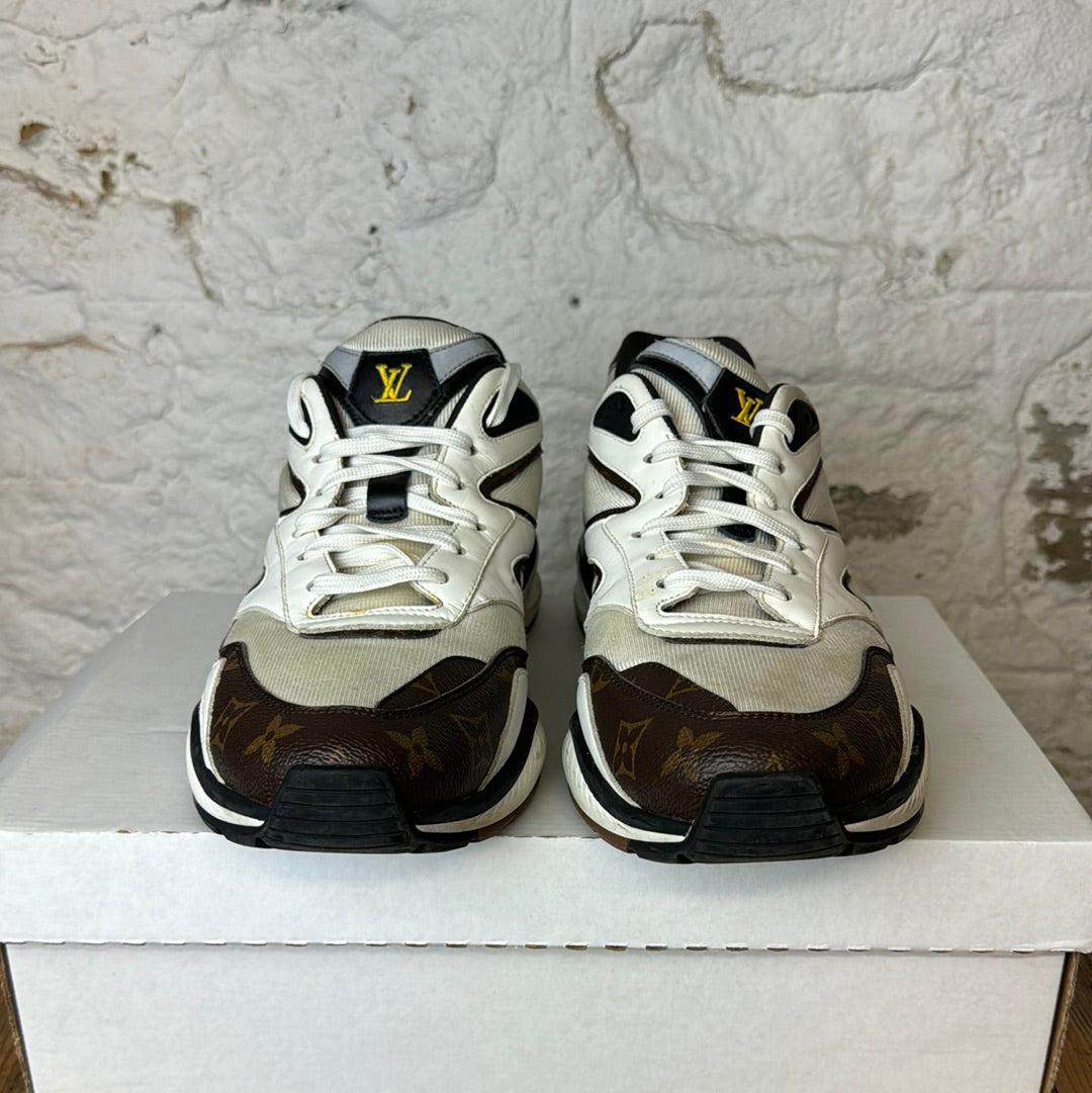 Louis Vuitton Trails Sz 8.5