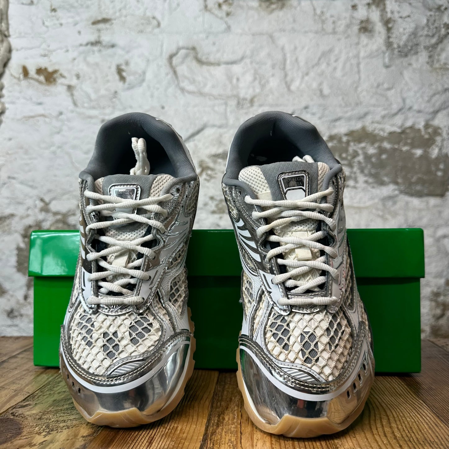 Bottega Veneta Silver White Orbit Sneaker Sz 8 (41)