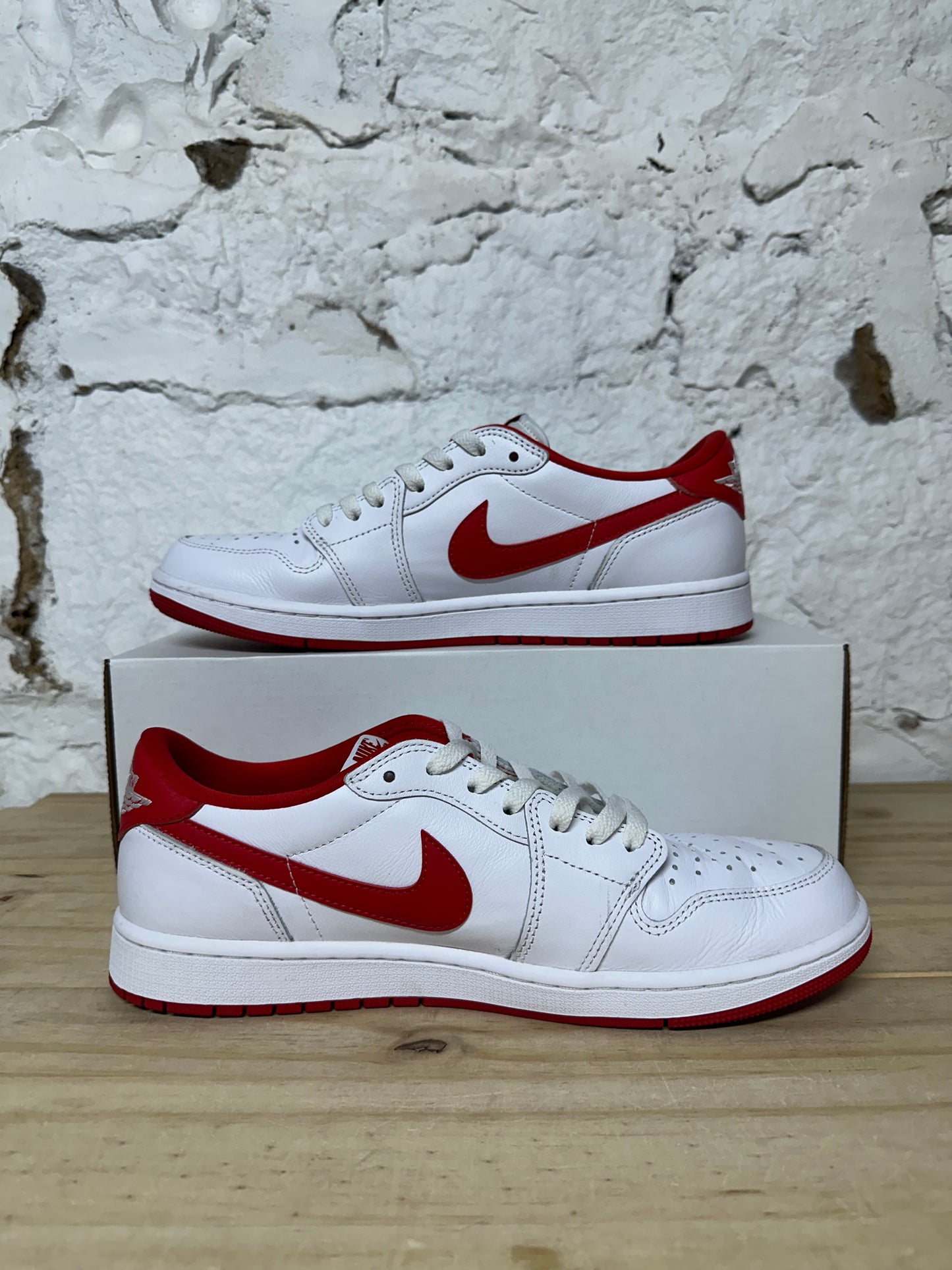 Air Jordan 1 Low University Red Sz 11