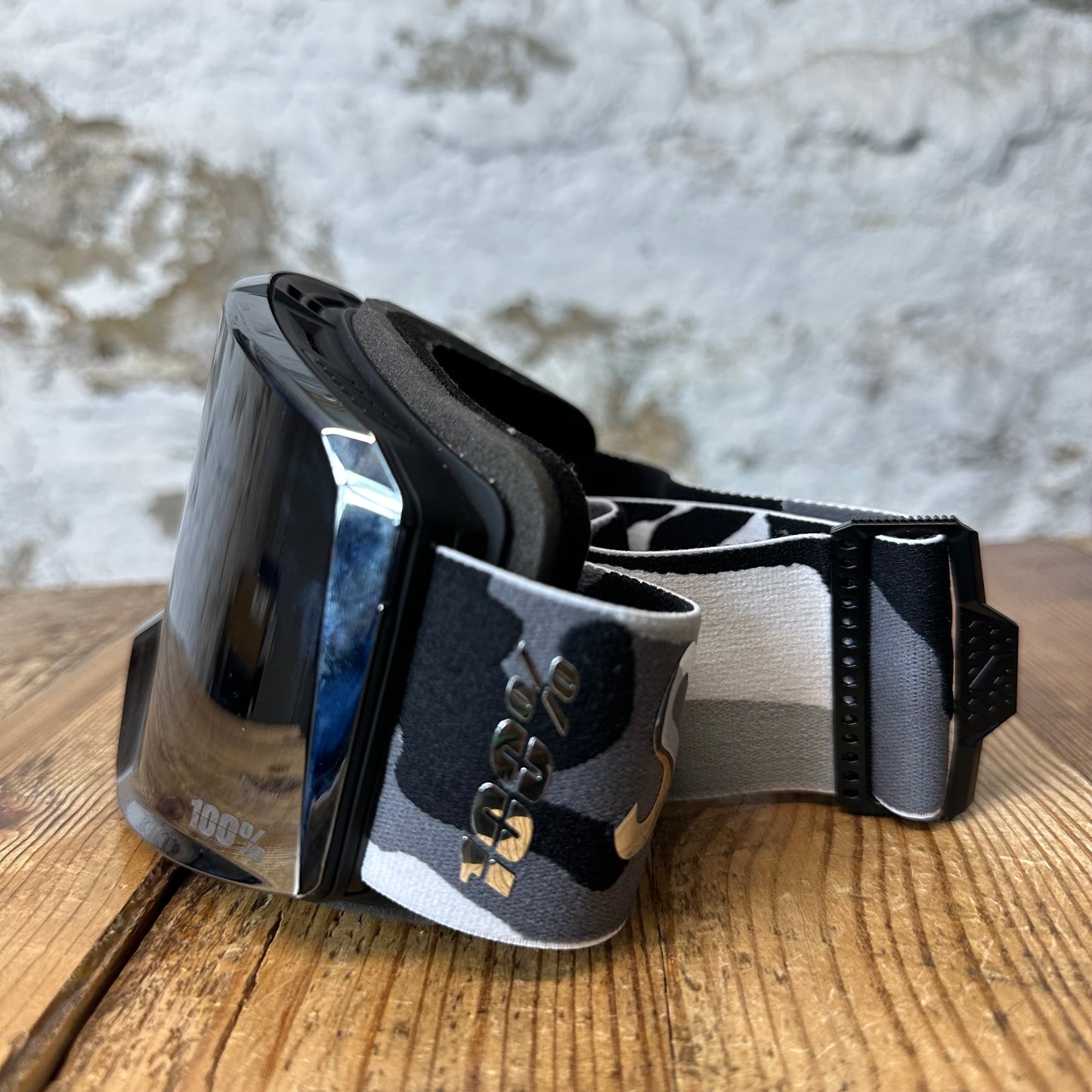 Supreme Snow Camo NORG Goggles