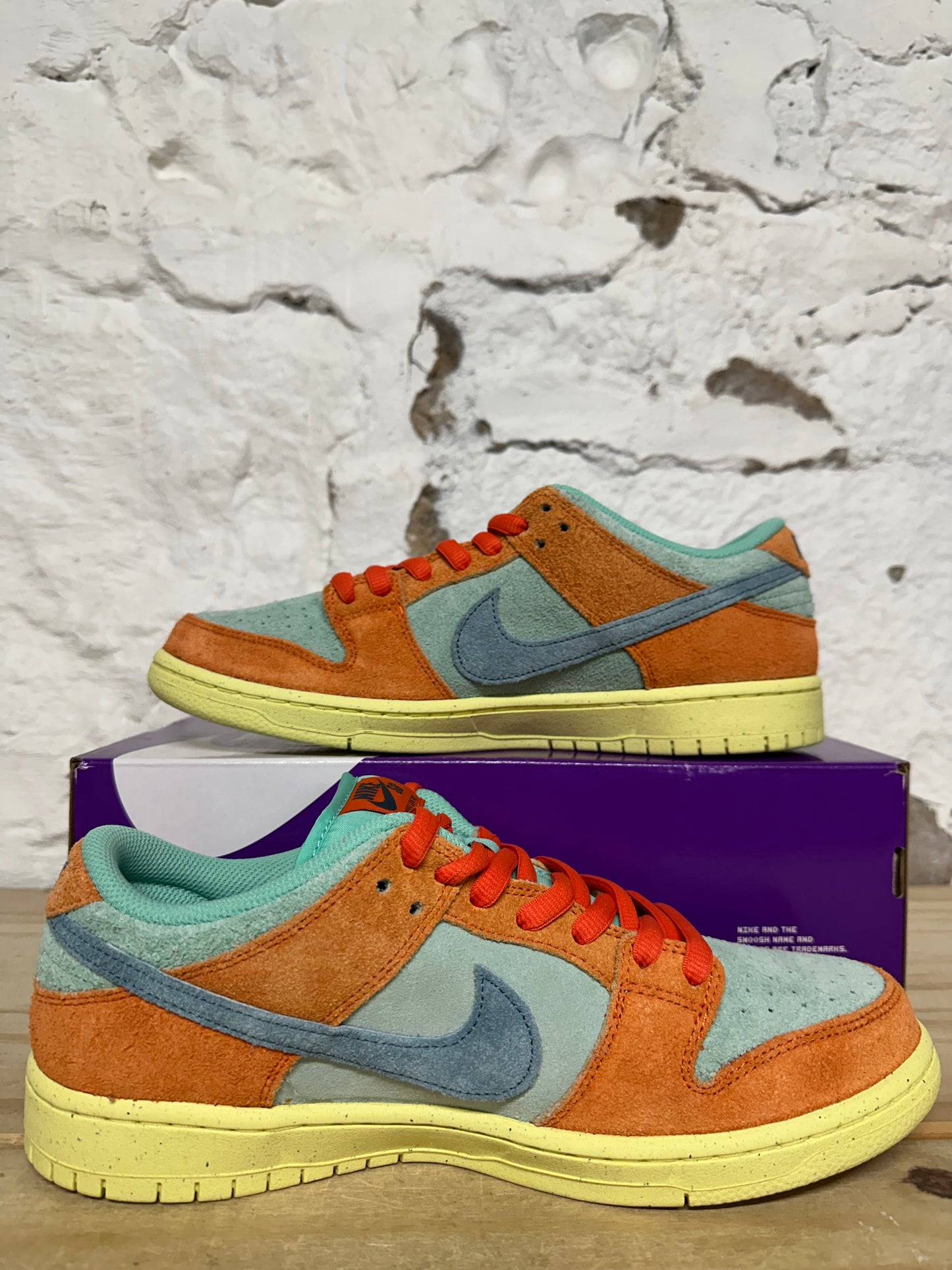 Nike Dunk Low Orange Emerald Rise Sz 10