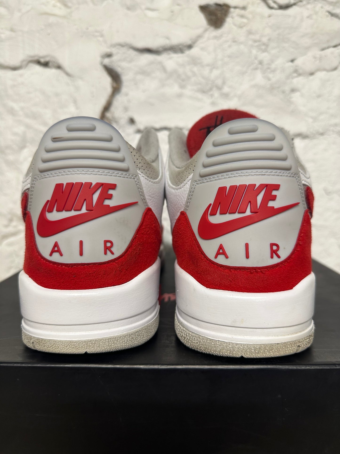 Air Jordan 3 Tinker White University Red Sz 12