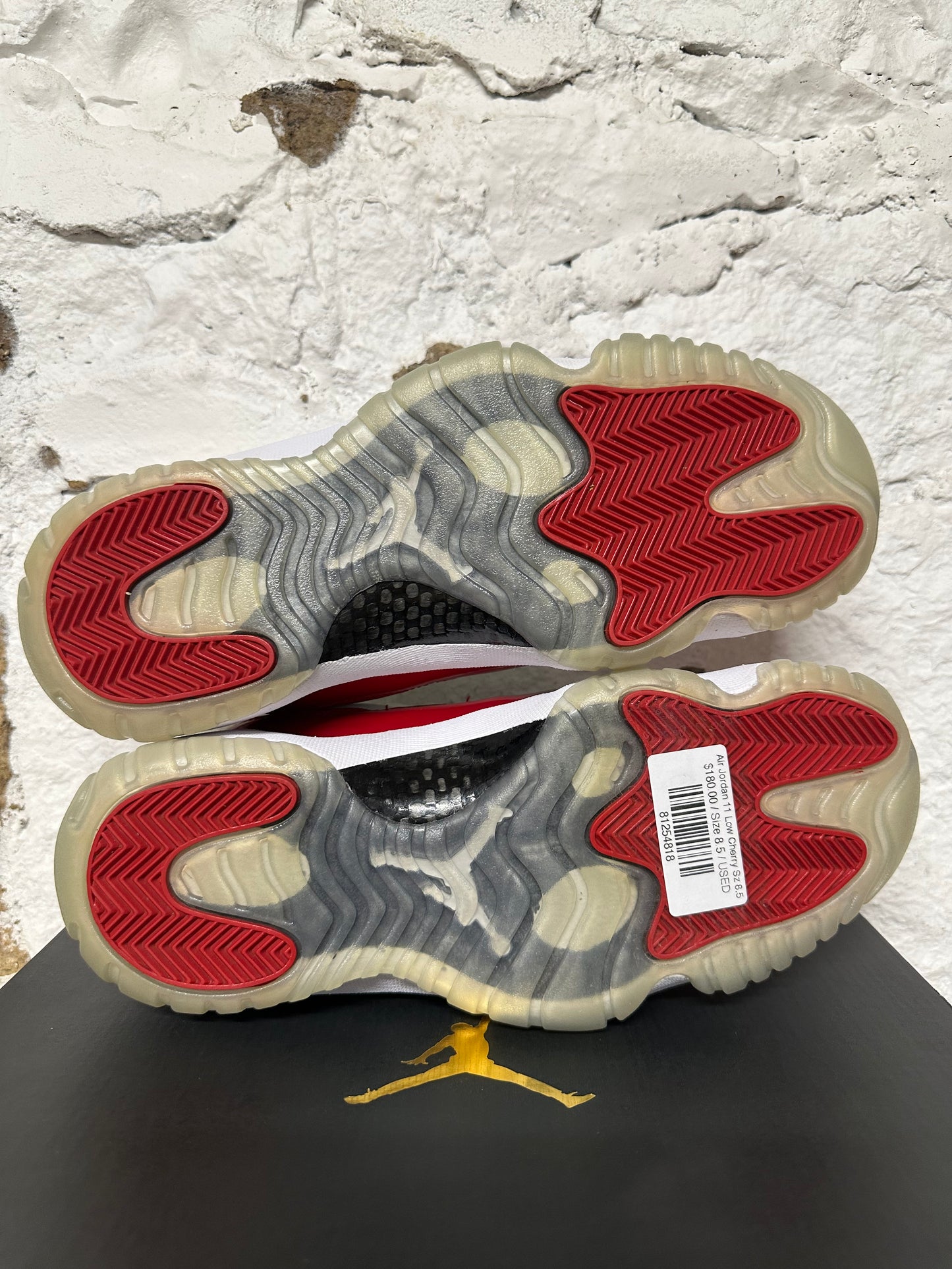 Air Jordan 11 Low Cherry Sz 8.5