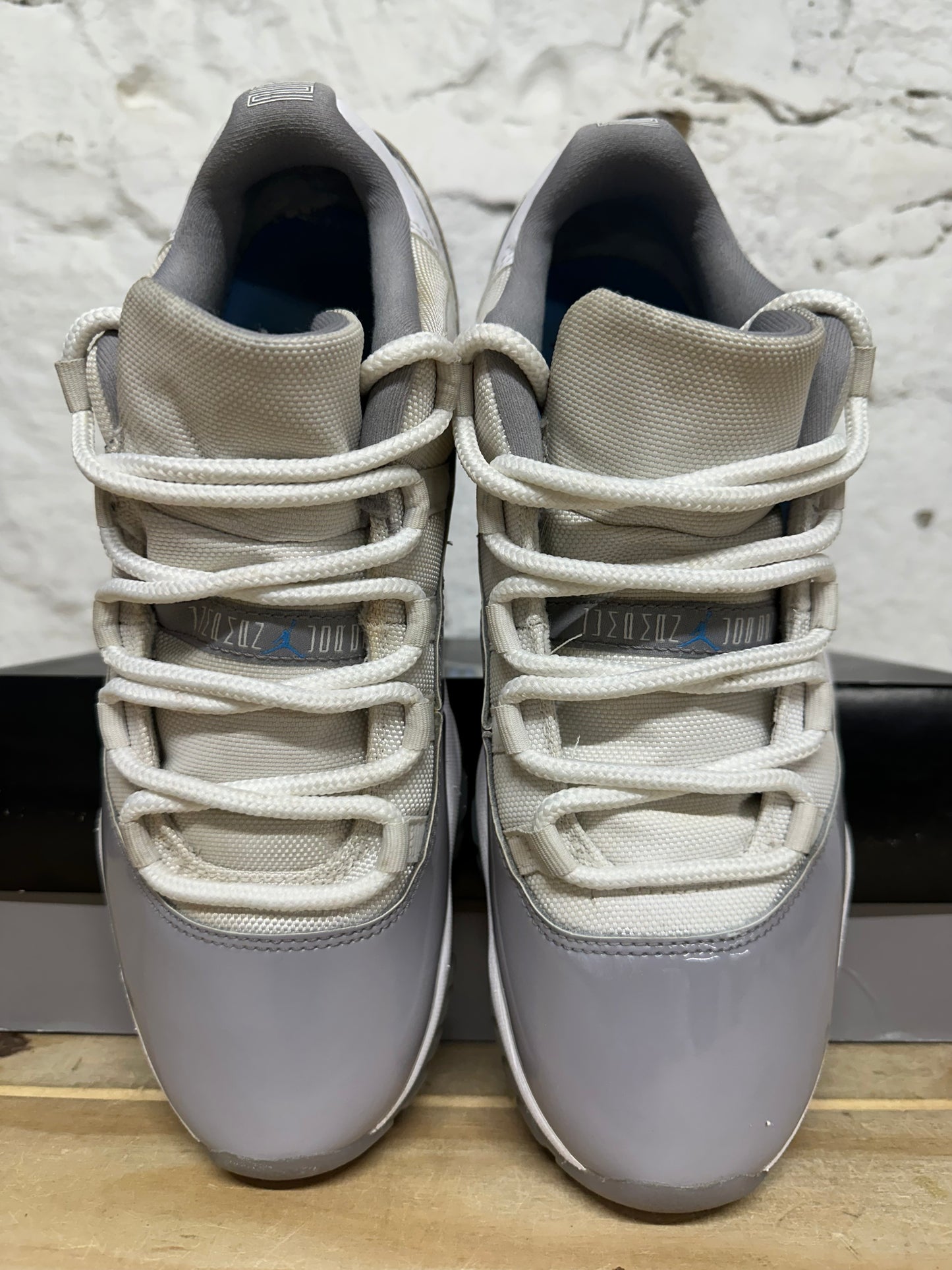 Air Jordan 11 Low Cement Grey Sz 9.5