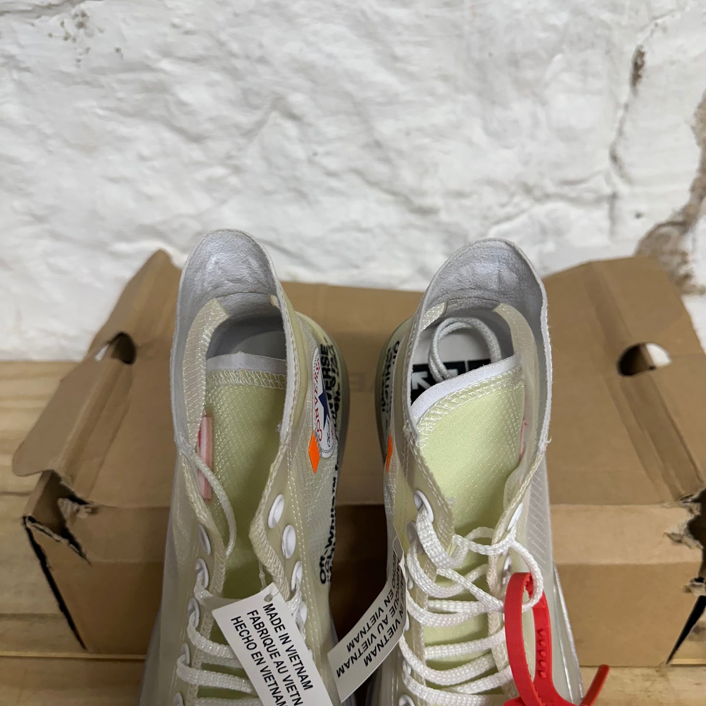 Converse Chuck Taylor All Star Vulcanized Hi Off-White Sz 9.5 DS