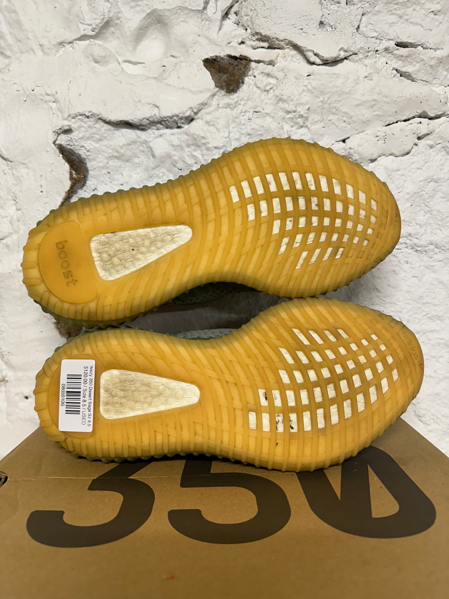 Yeezy 350 V2 Desert Sage Sz 8.5