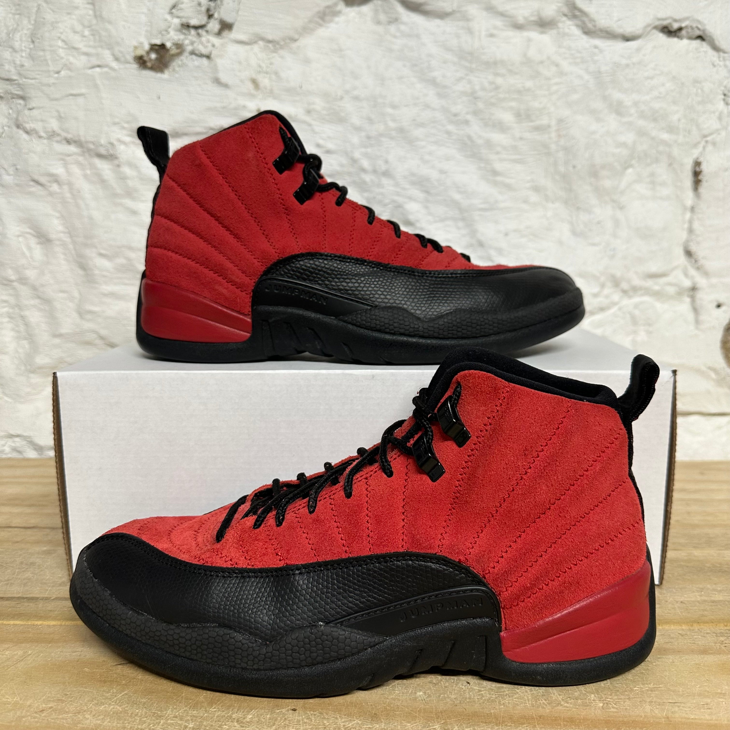 Air Jordan 12 Reverse Flu Game Sz 8.5