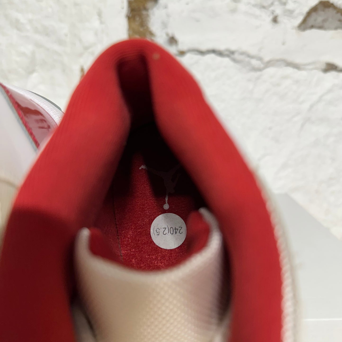 Air Jordan 11 High Cherry Sz 5.5Y