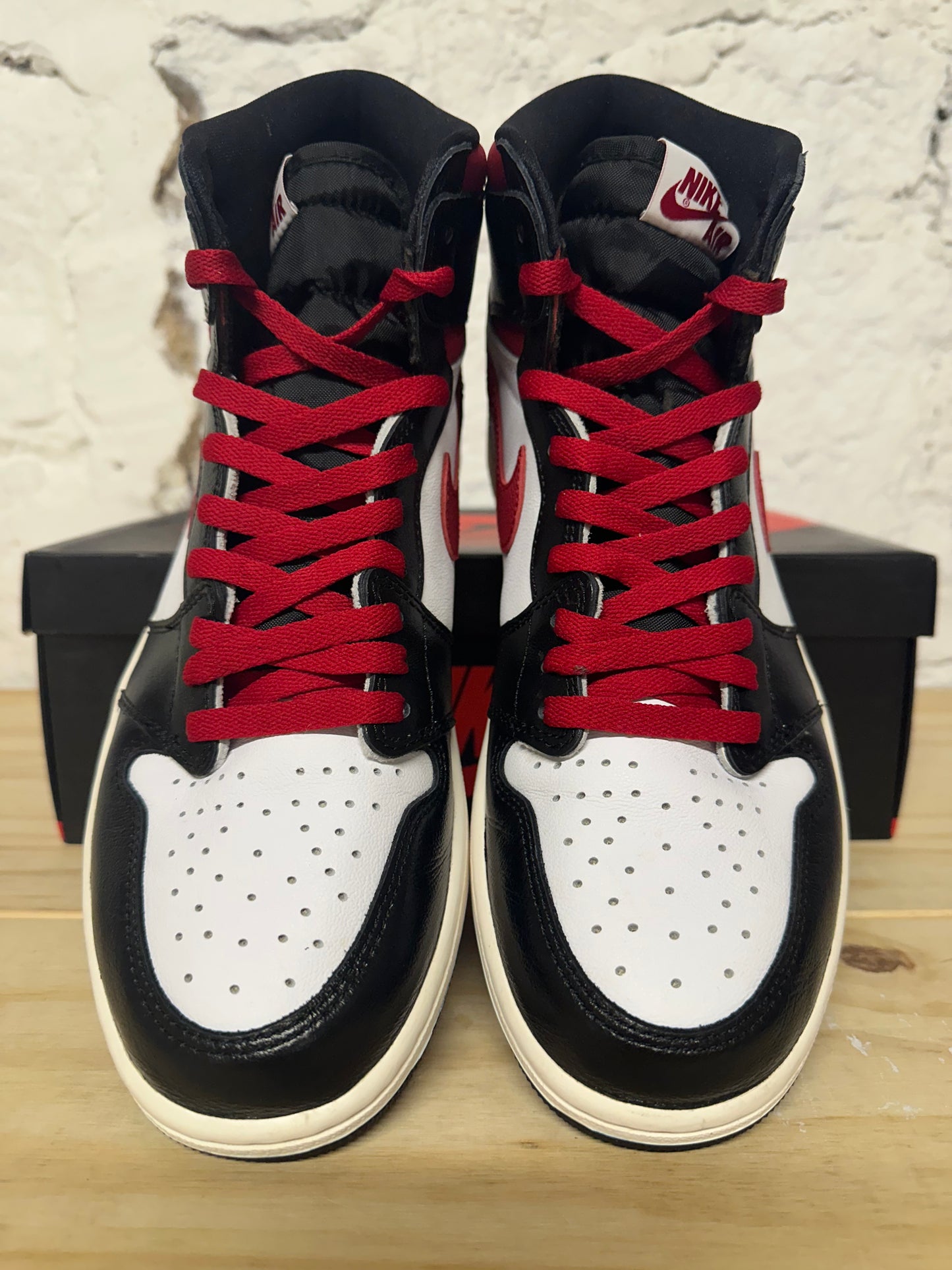 Air Jordan 1 High Gym Red Sz 10