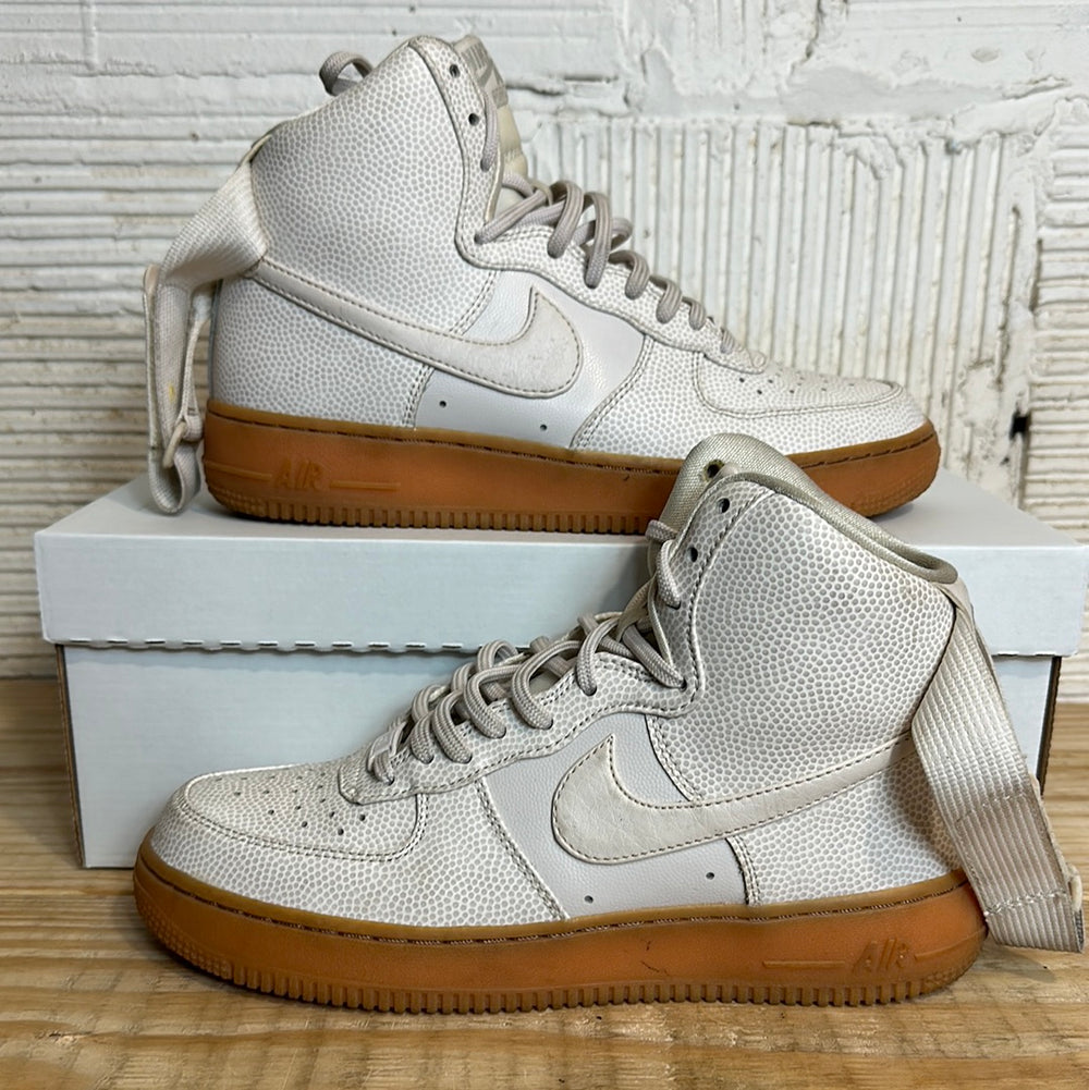 Nike Air Force 1 High White Gum Sz 7 (8.5W)