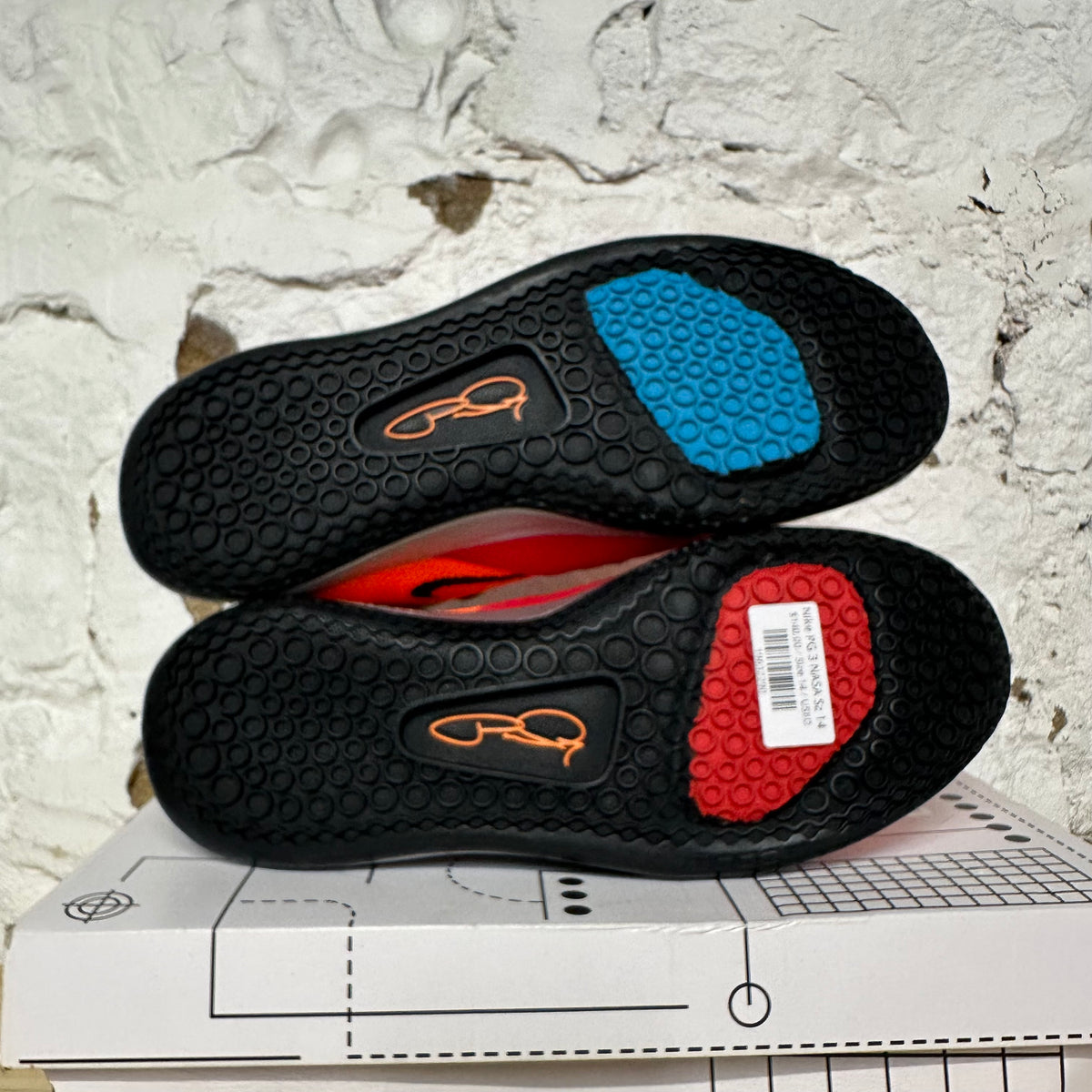Nike PG 3 NASA Sz 14