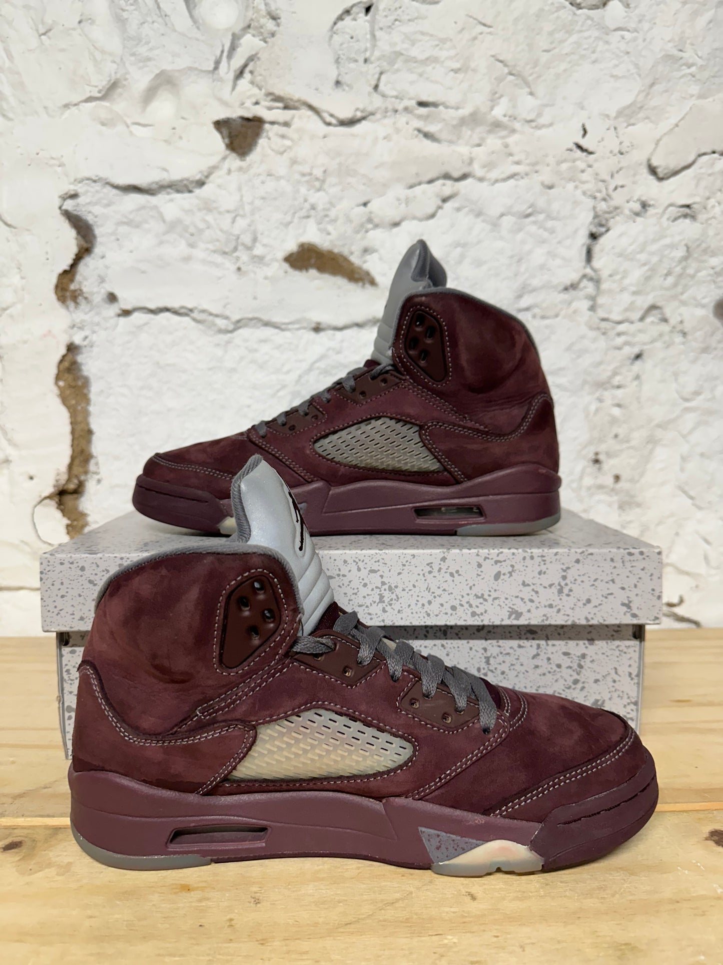 Air Jordan 5 Burgundy Sz 7.5