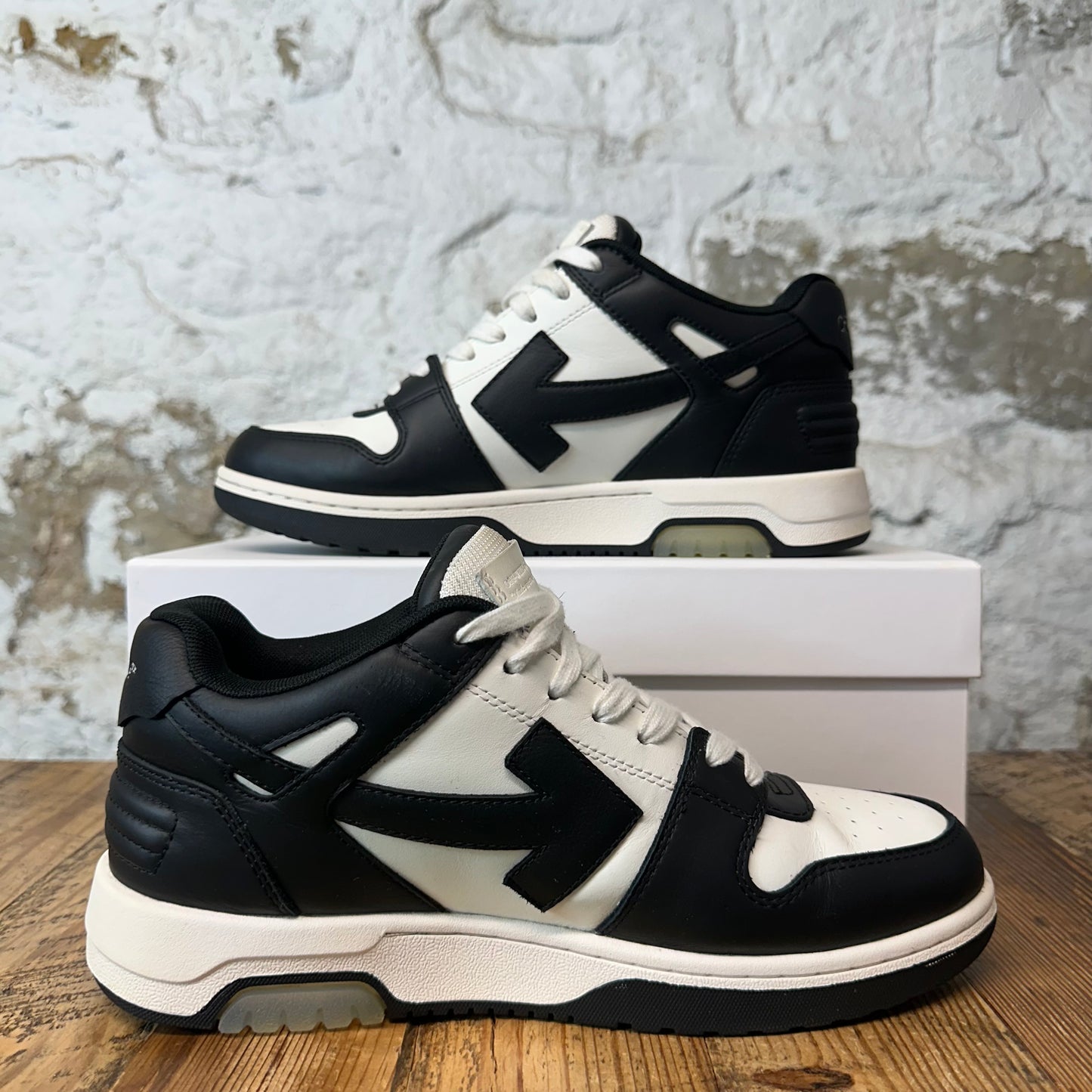 Off-White Out Of Office Black White Sneaker Sz 7 (40)