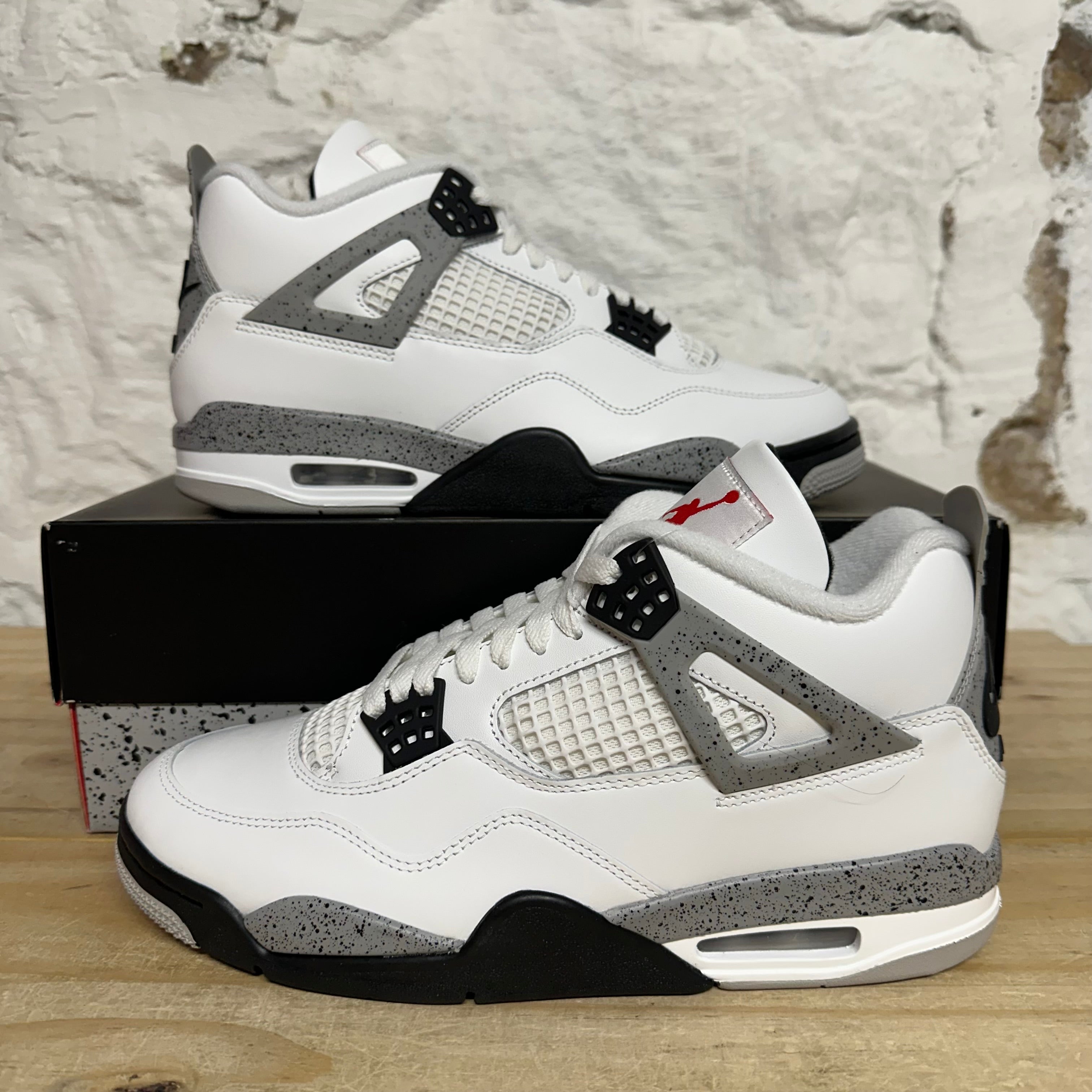 Air Jordan 4 White Cement Sz 10 DS