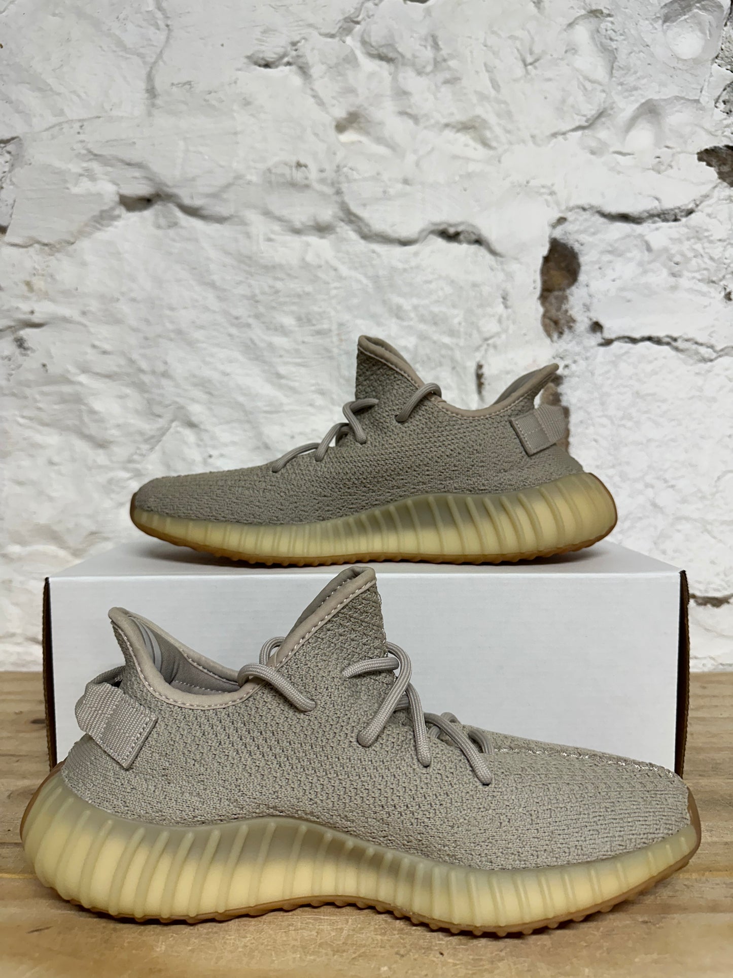 Yeezy 350 V2 Sesame Sz 9