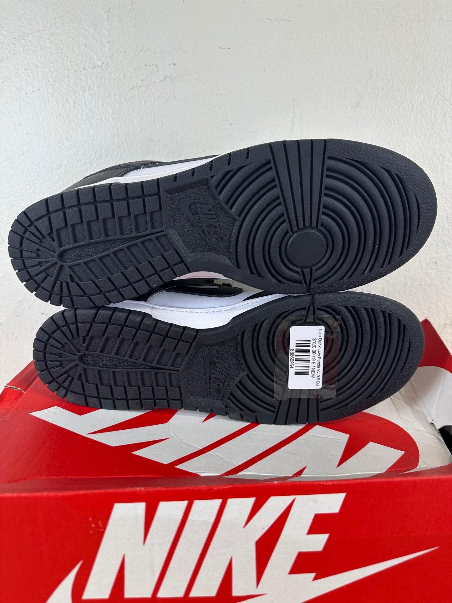 Nike Dunk Low Panda Sz 9.5 DS