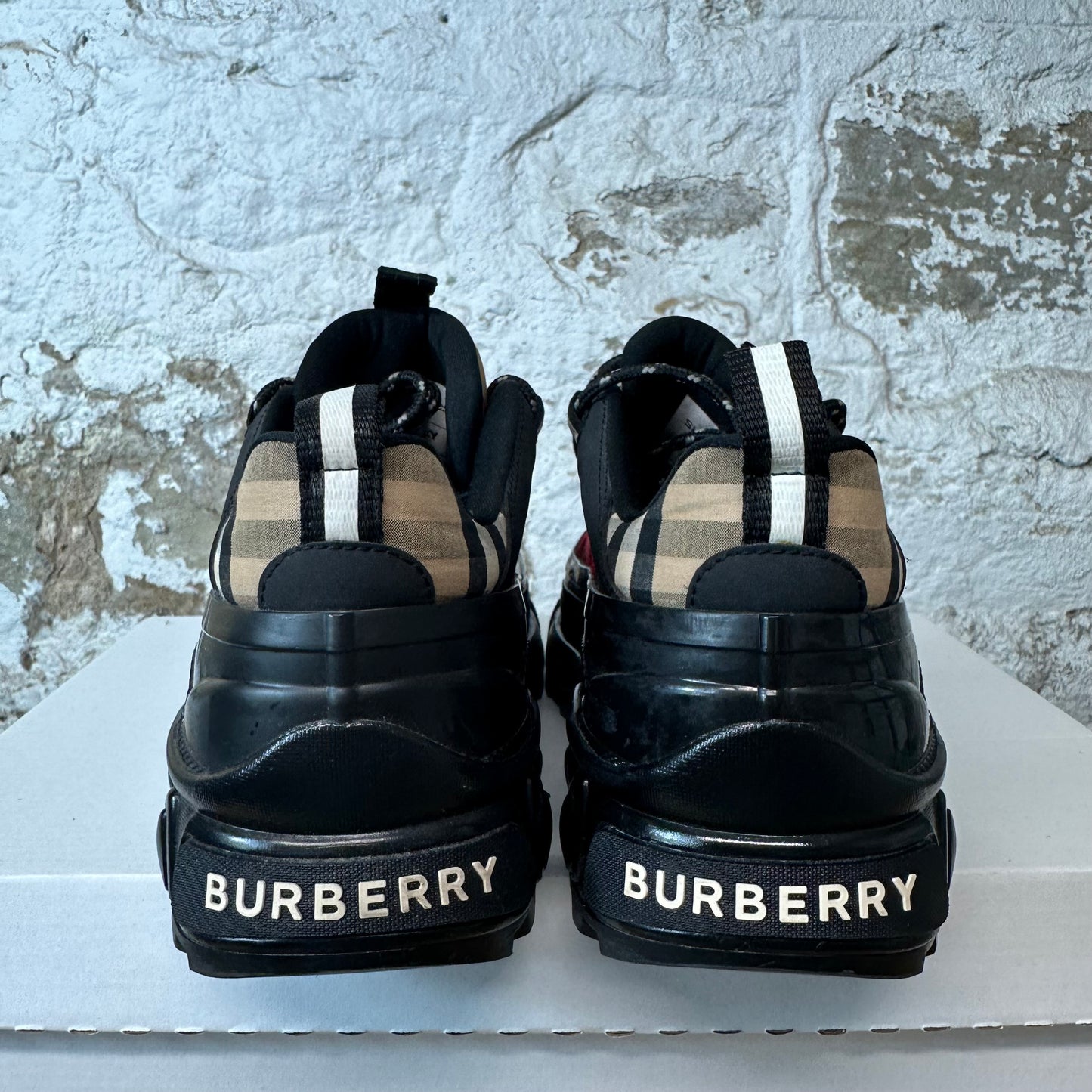 Burberry Arthur Plaid Red Black Sneaker Sz 4.5 (36)