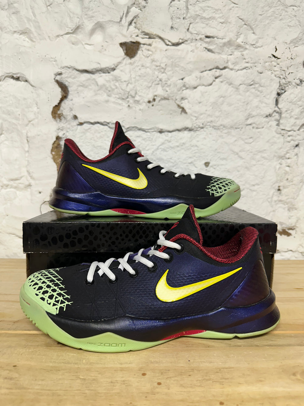 Nike Kobe Venomenon 4 Glow In The Dark Sz 11