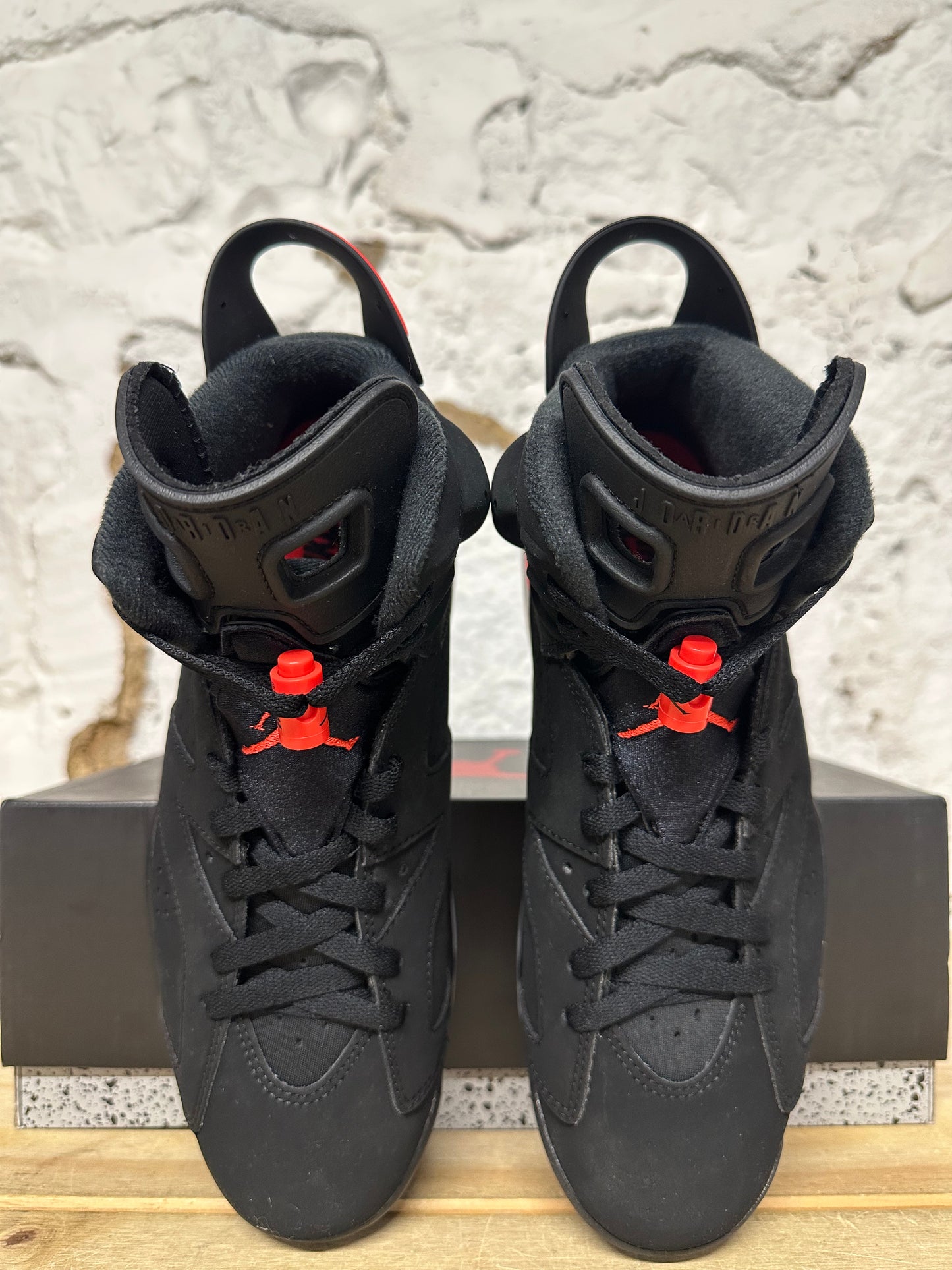 Air Jordan 6 Infrared Black (2019) Sz 8 DS