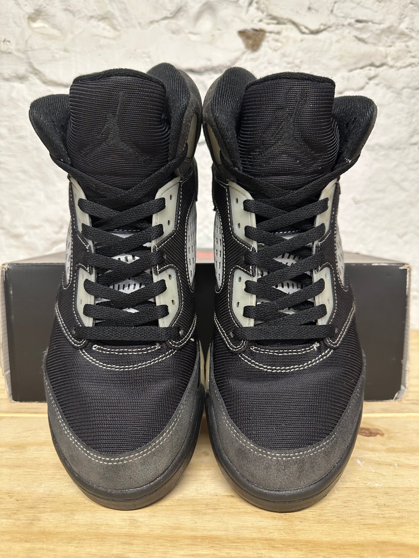 Air Jordan 5 Anthracite Sz 10.5