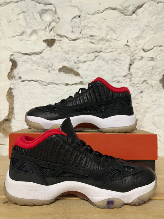 Air Jordan 11 Low IE Bred Sz 8.5