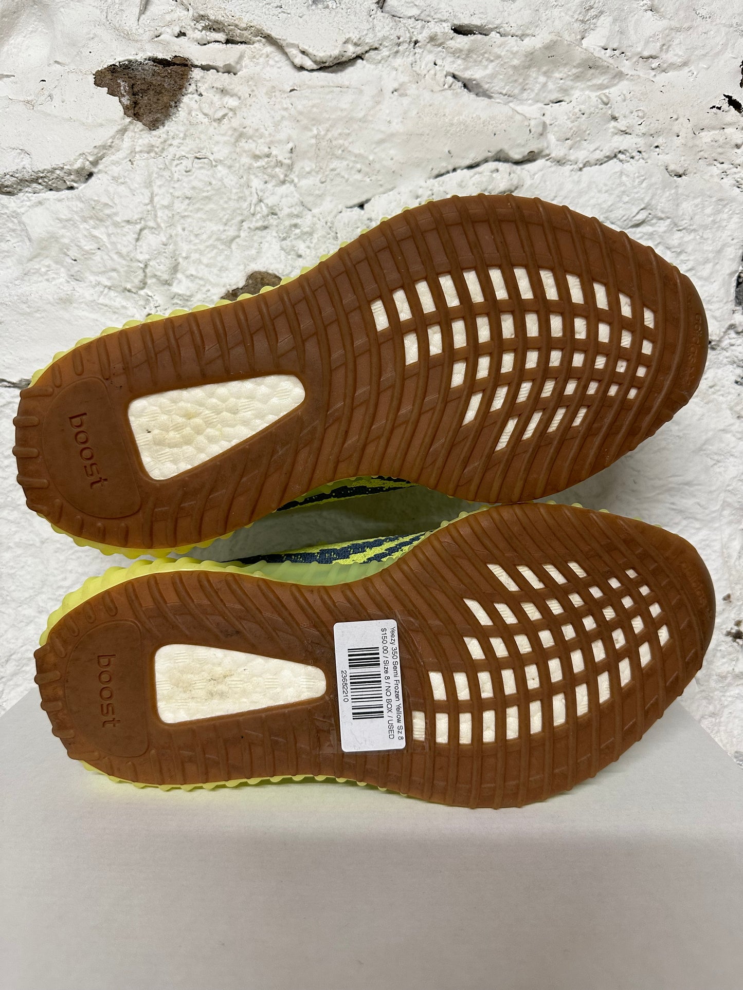 Yeezy 350 V2 Semi Frozen Yellow Sz 8