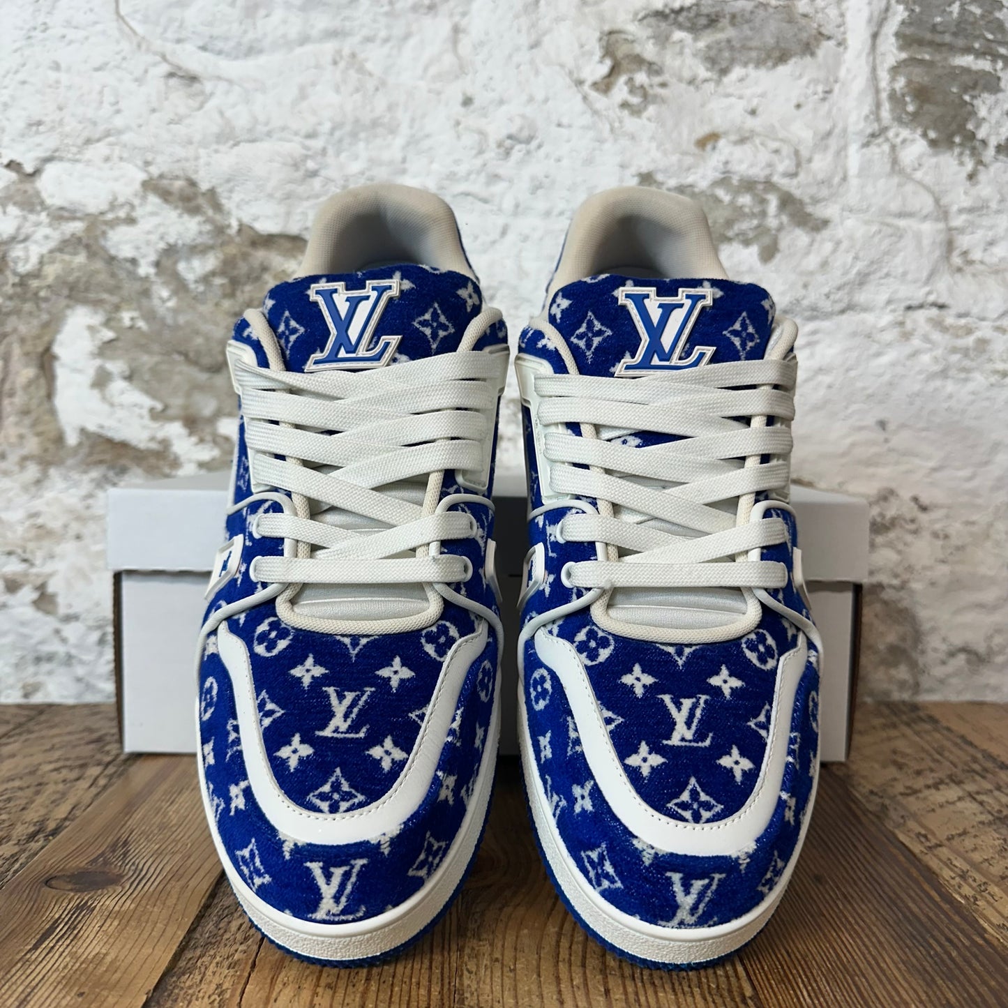 Louis Vuitton Blue Velour Monogram White Trainer Sneaker Sz 10.5 (9LV)