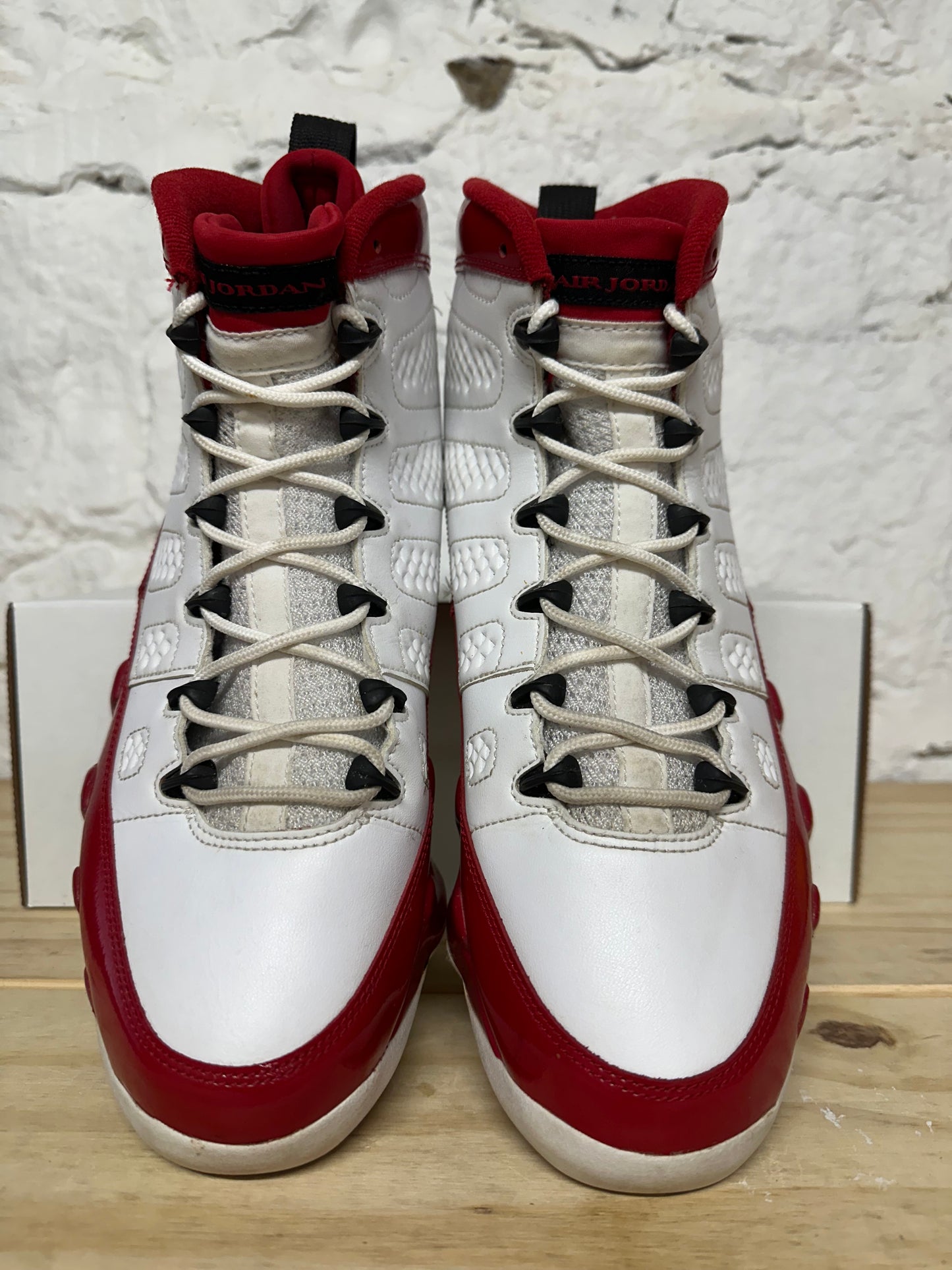 Air Jordan 9 Cherry Sz 11