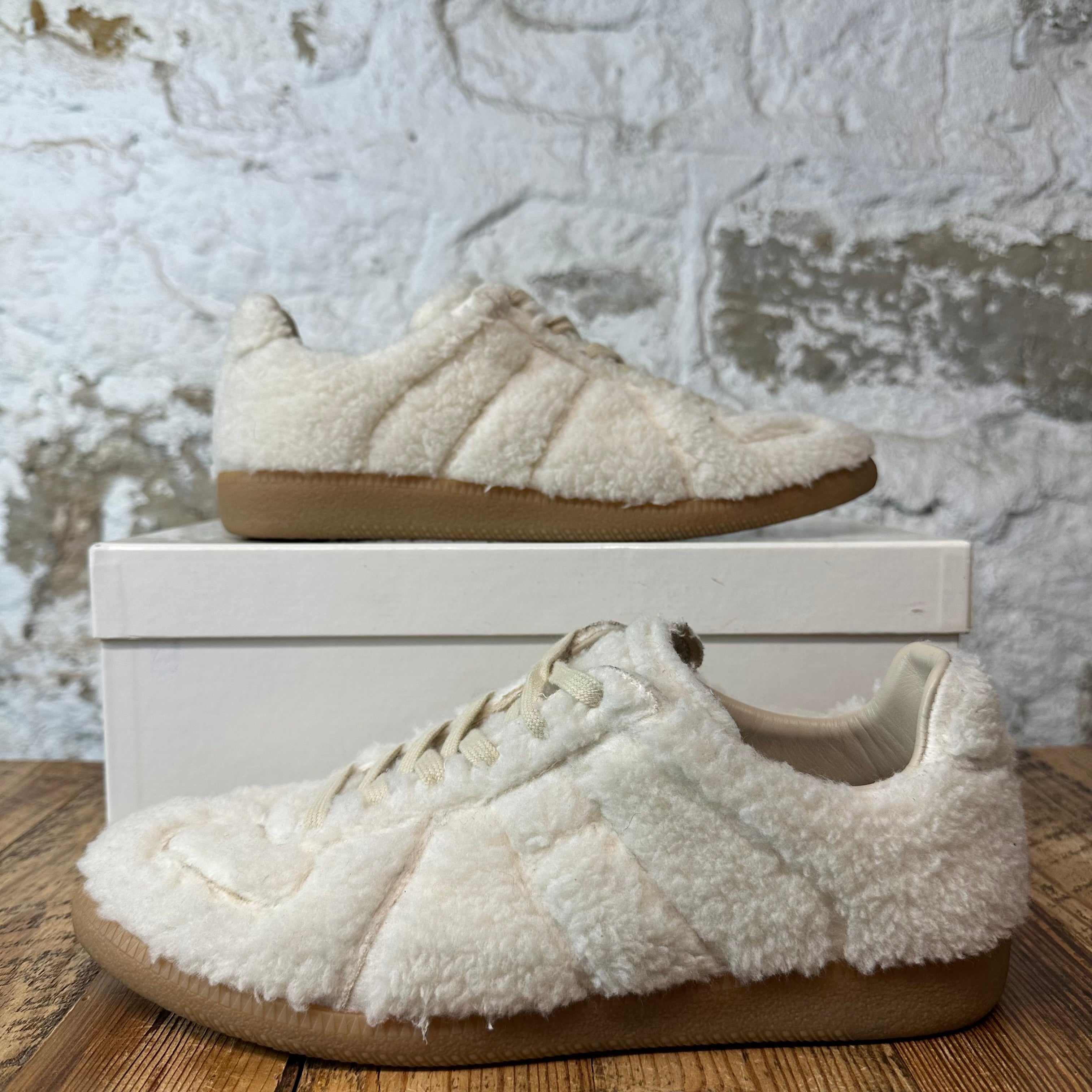 Maison Margiela Replica White Faux Shearling Sneaker Sz 10 (43)