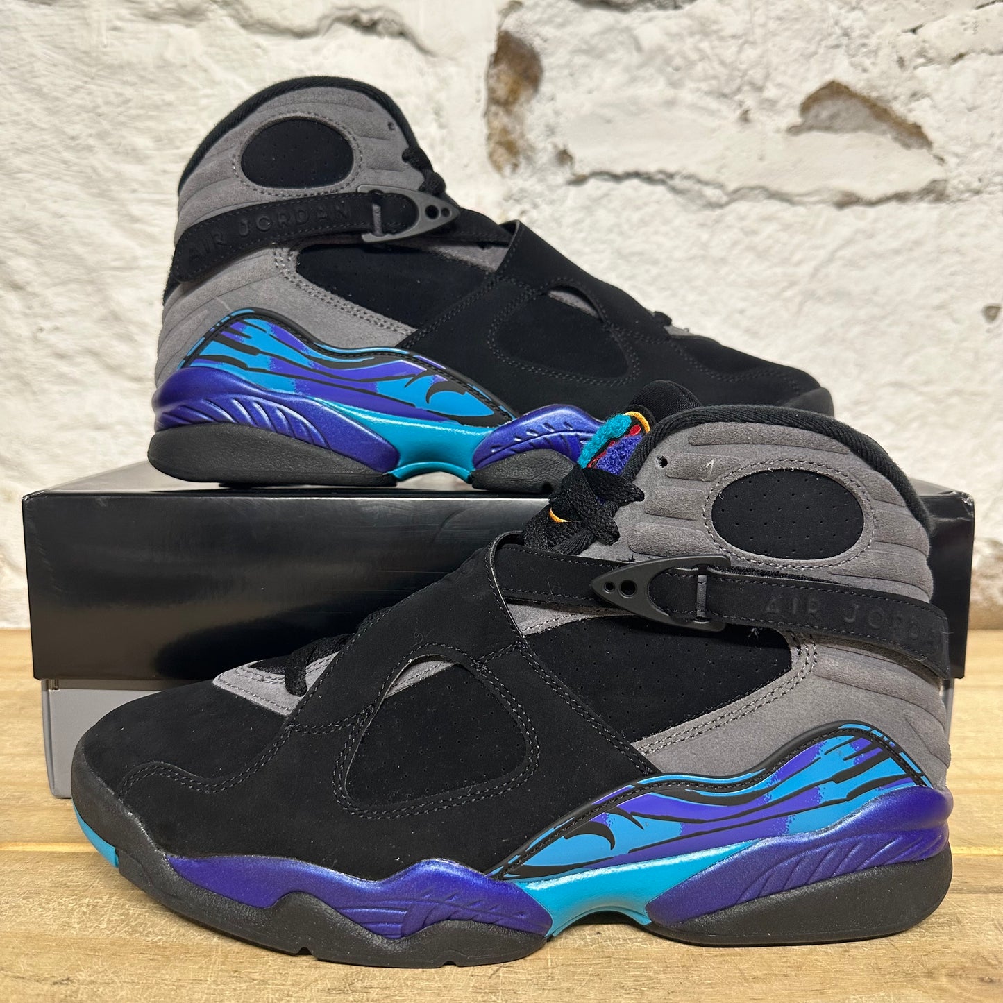 Air Jordan 8 Aqua (2025) Sz 9.5 DS