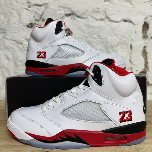 Air Jordan 5 Fire Red Black Tongue (2025) Sz 13 DS