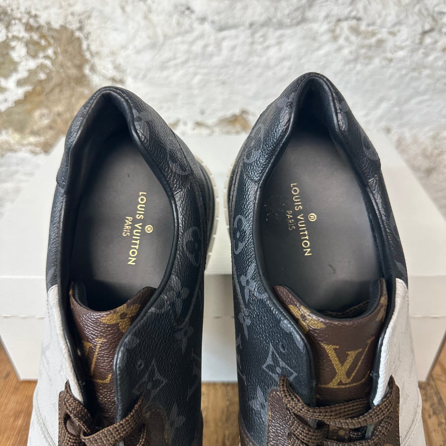 Louis Vuitton Damier Runaway Sneaker Sz 11.5 (10LV) No Box