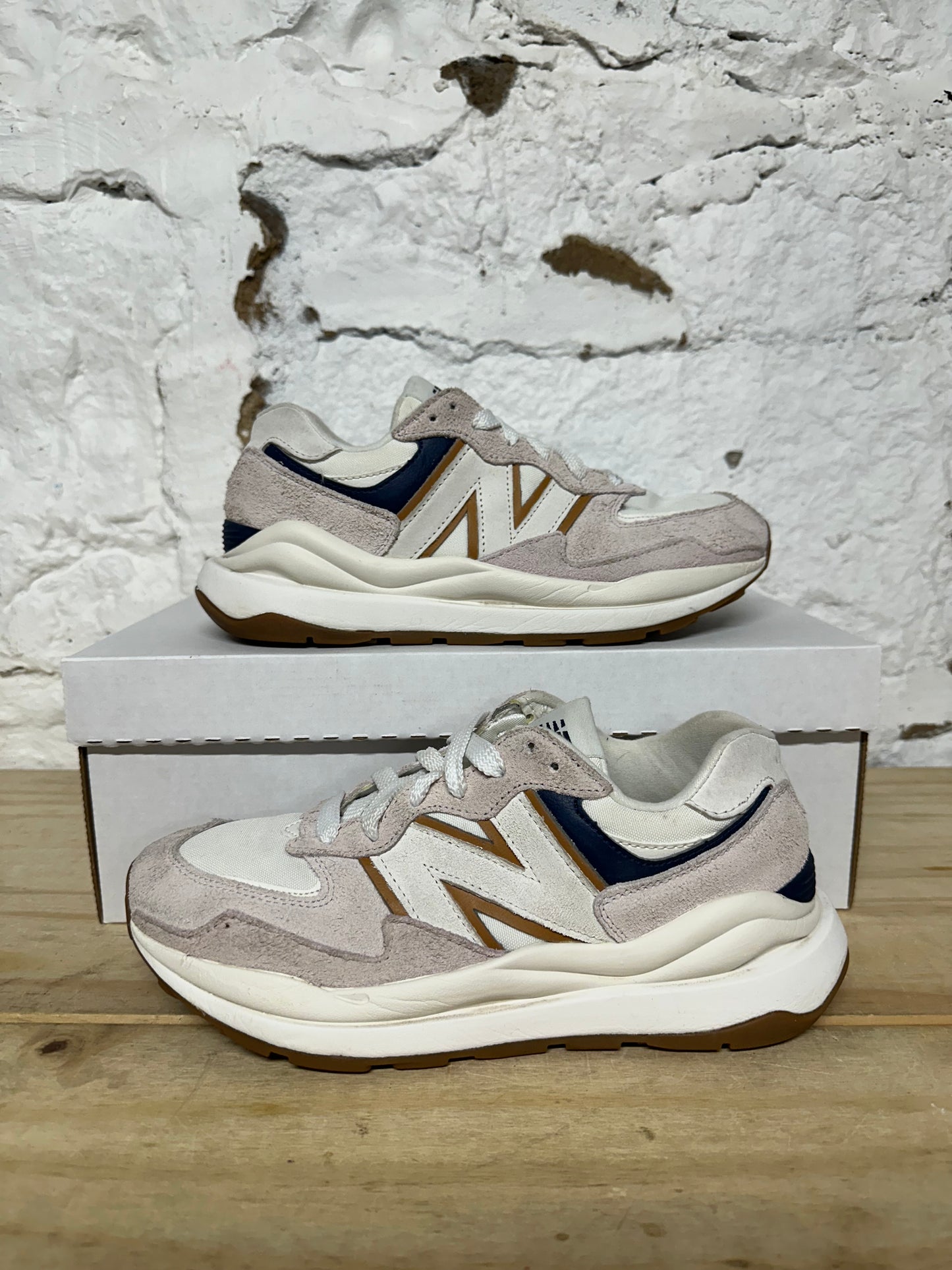 New Balance 57/40 Rose Water Sz 7.5 (9W)